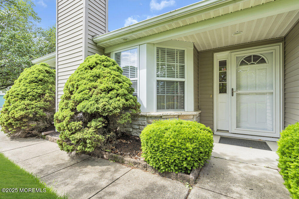 3167 Wood Spring Lane, Toms River, New Jersey image 5