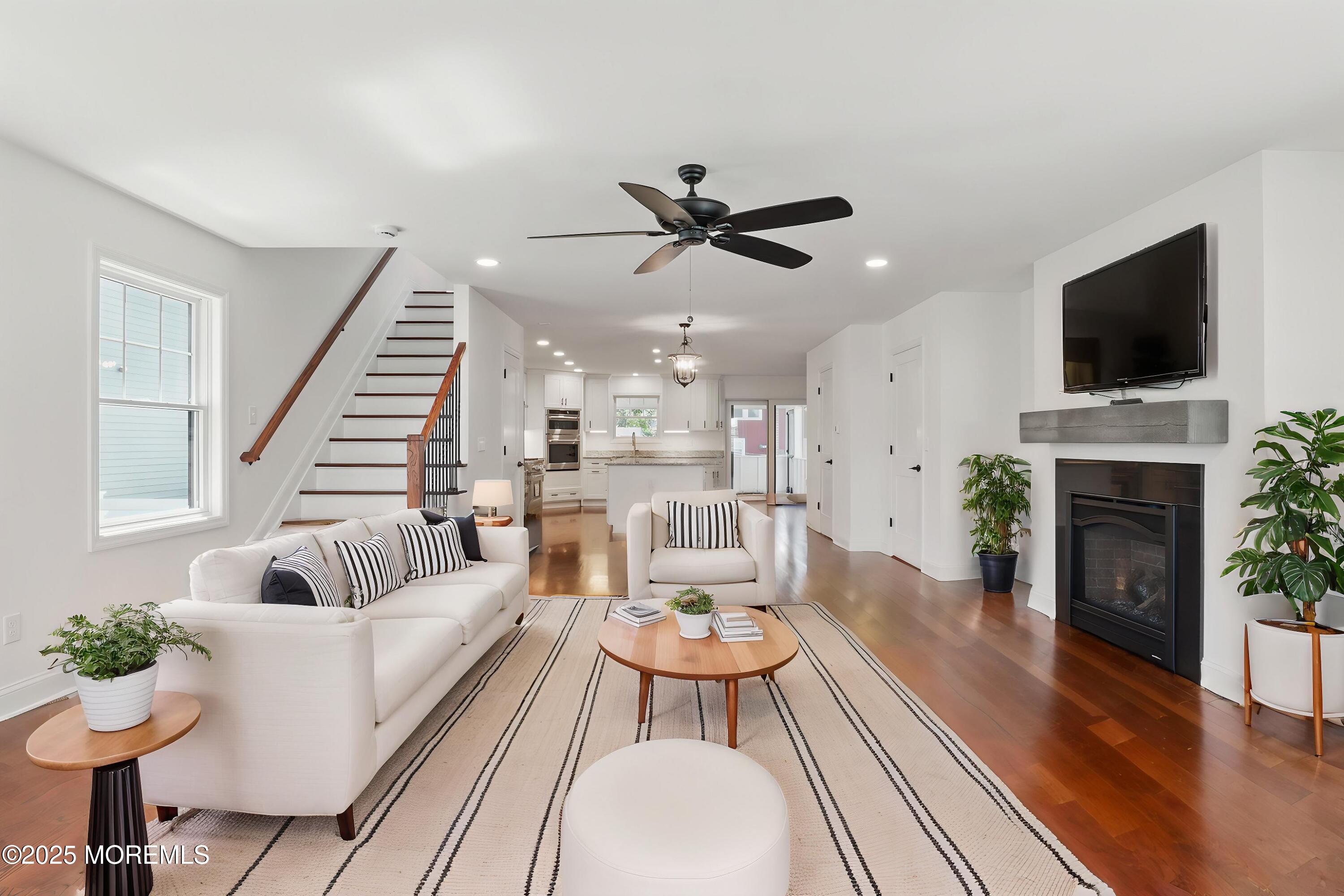 18 Neptune Place