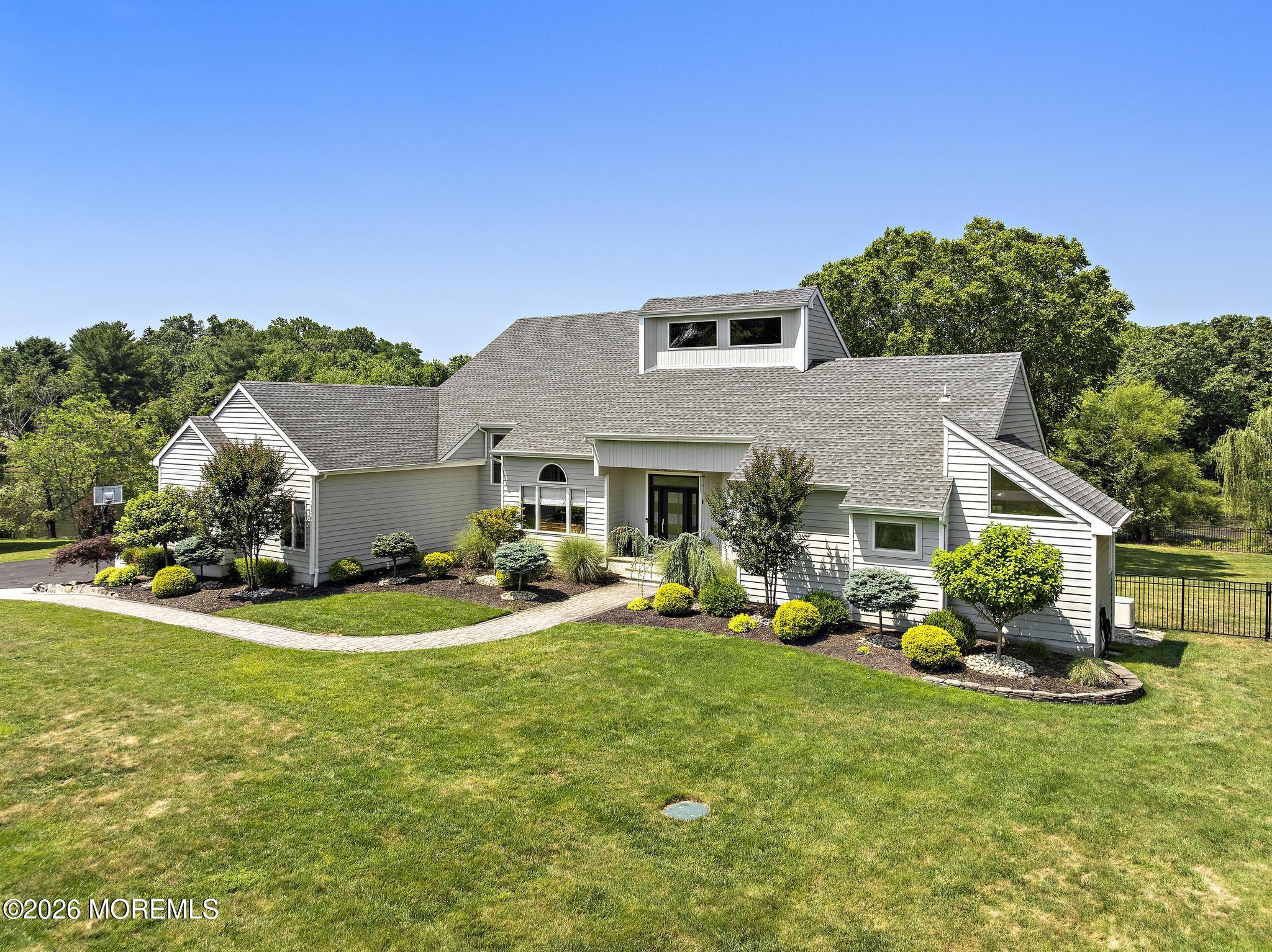 31 Highland Ridge Road