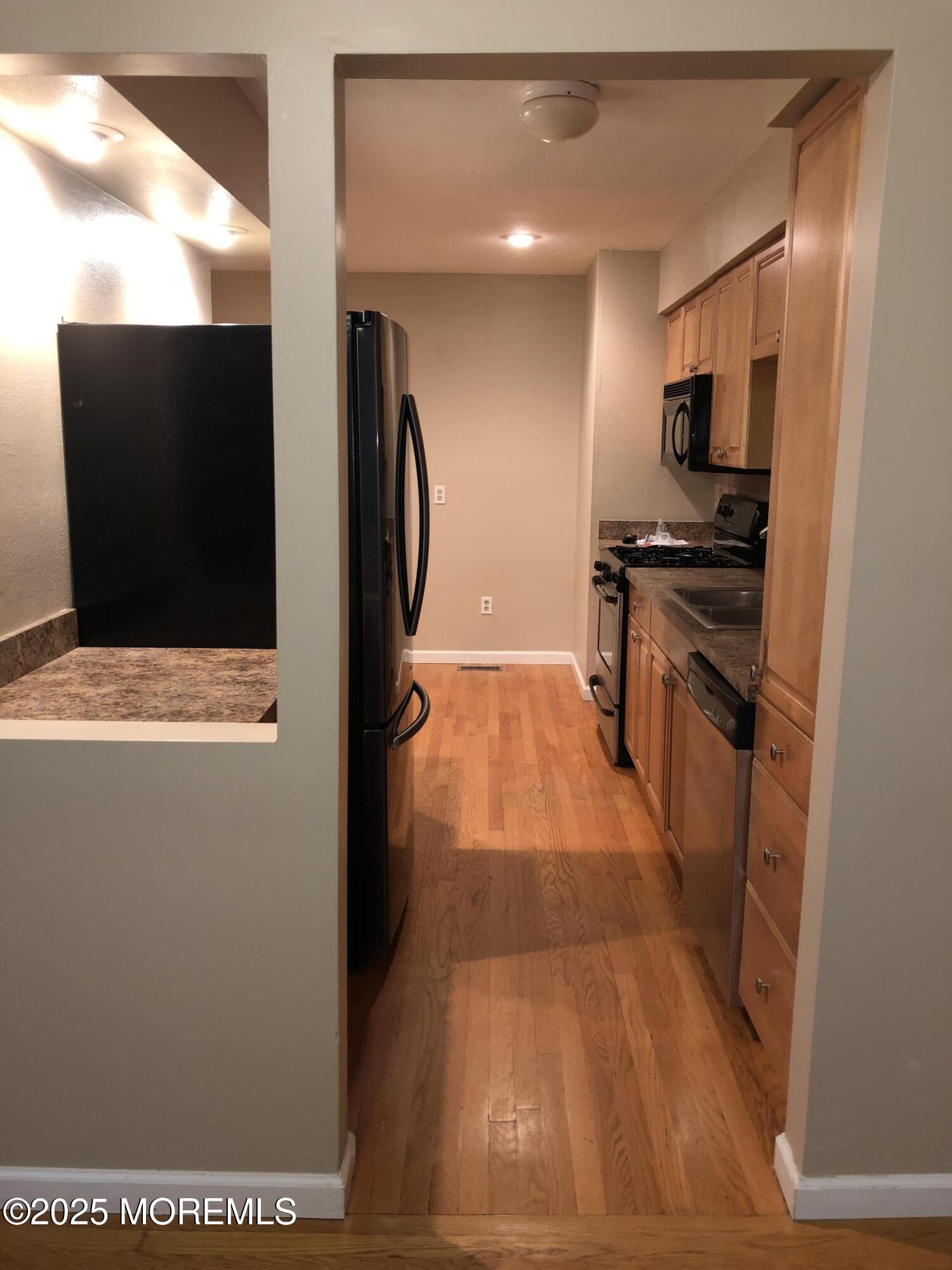 152 Chestnut Way #15-2, Manalapan, New Jersey image 5