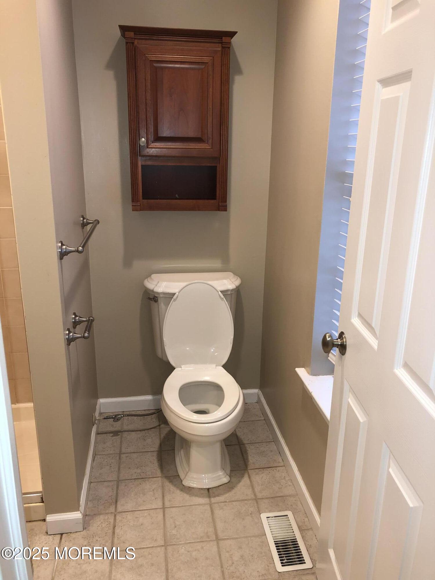 152 Chestnut Way #15-2, Manalapan, New Jersey image 21