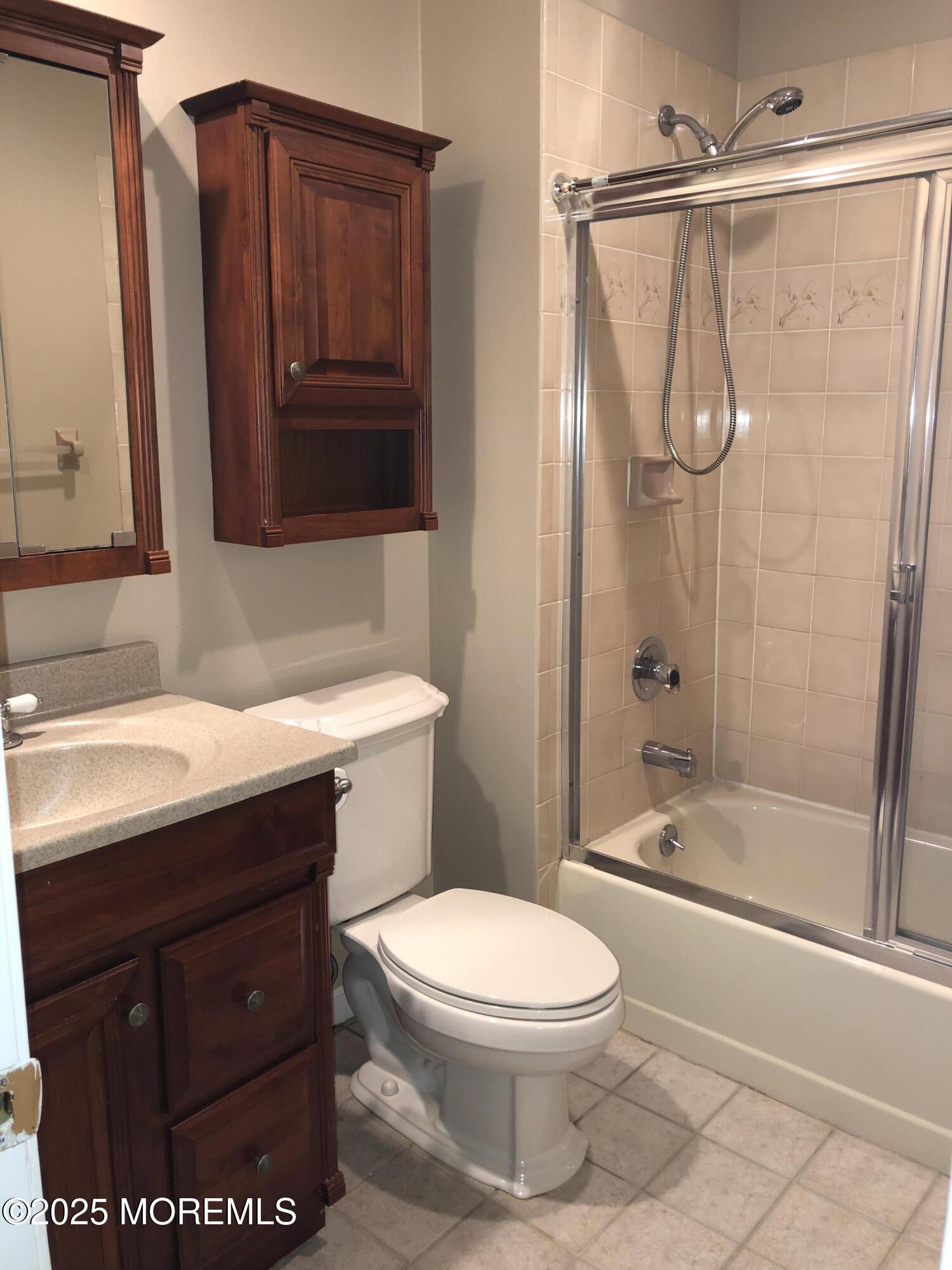 152 Chestnut Way #15-2, Manalapan, New Jersey image 18