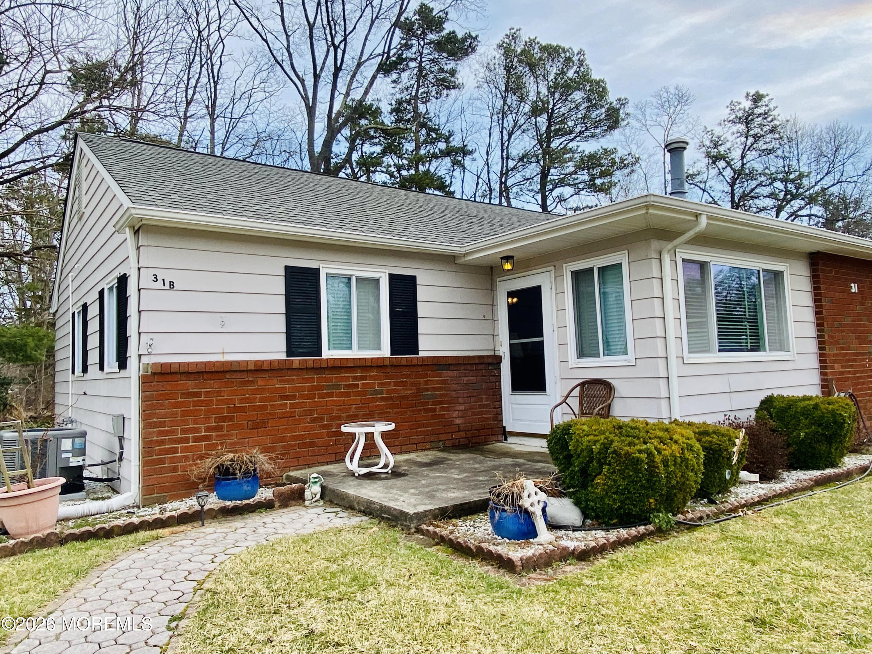 31 Pheasant Street B