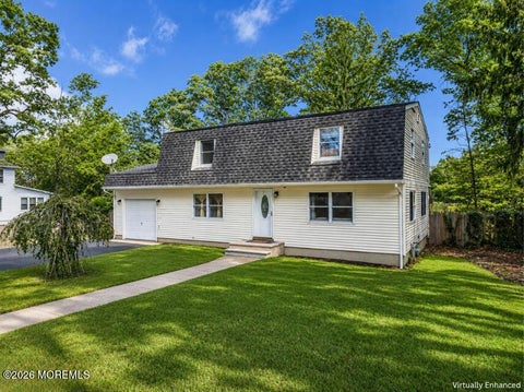 Homes For Sale - 927 Indian Hill Road<br/> Ocean County, Toms River, NJ 08753
