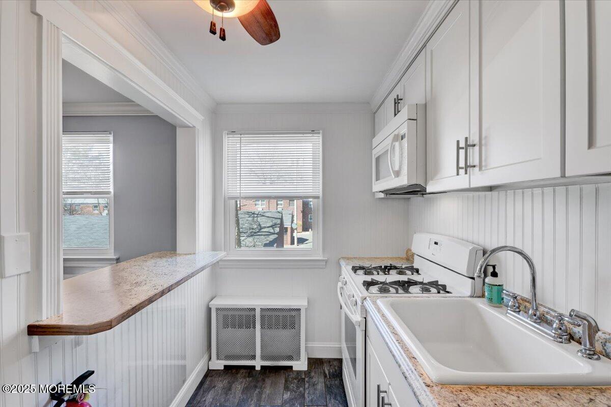 94 Manor Drive, Red Bank, New Jersey image 12