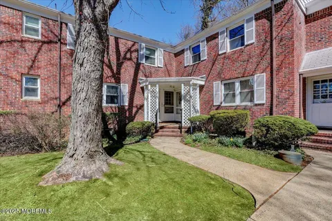 94 Manor Drive, Red Bank, NJ 07701 - MLS#: 22508166
