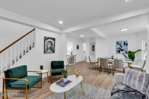 MLS: 22615929
