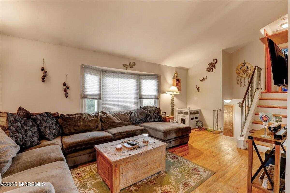 4 Calt Drive, Hazlet, New Jersey image 8