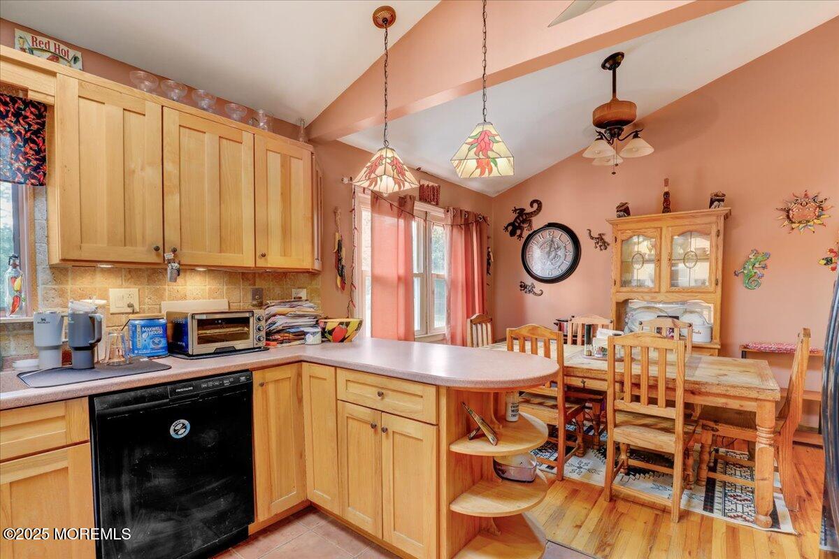4 Calt Drive, Hazlet, New Jersey image 13