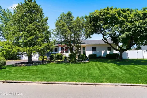 MLS: 22616582