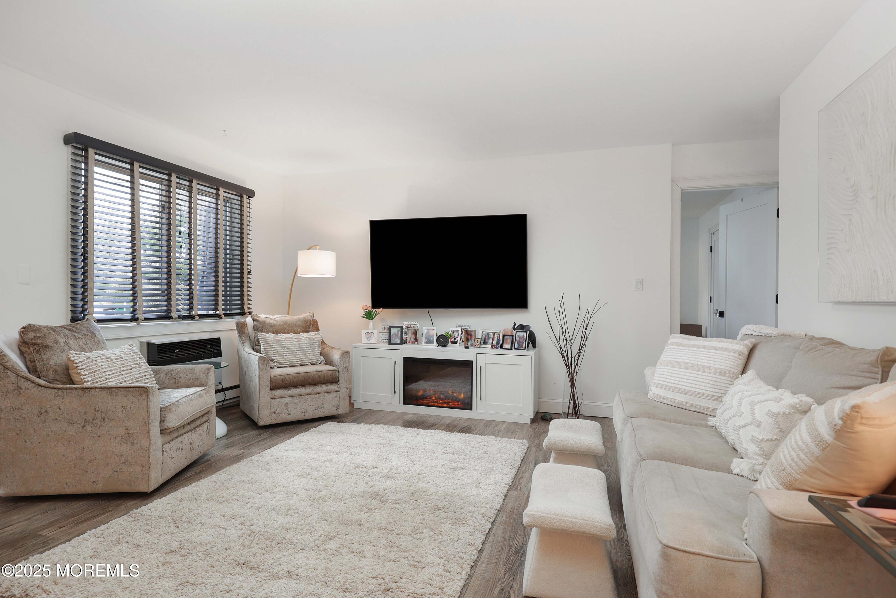 126 Manchester Court