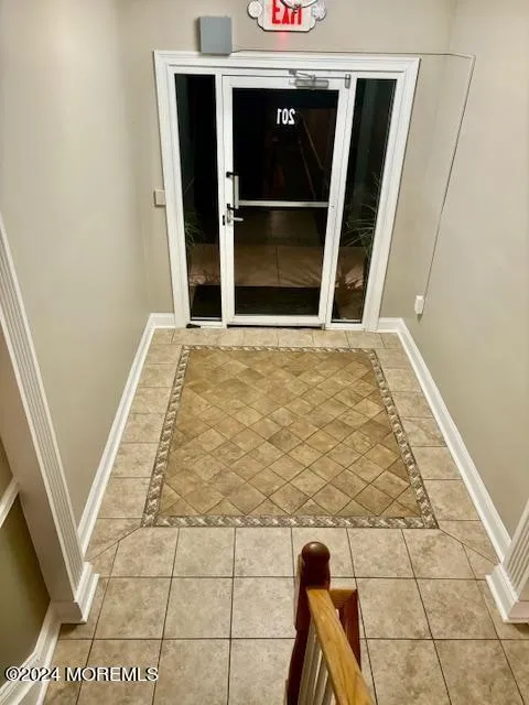 Belmar, New Jersey 07719, United States, 1 Bedroom Bedrooms, ,1 BathroomBathrooms,Residential,Pending,41410