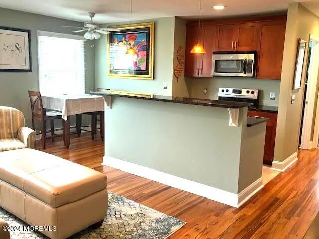 Belmar, New Jersey 07719, United States, 1 Bedroom Bedrooms, ,1 BathroomBathrooms,Residential,Pending,41410