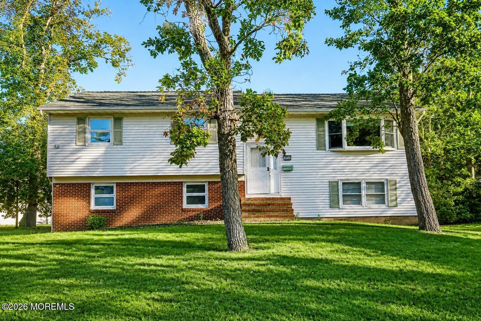 532 Robinhood Road