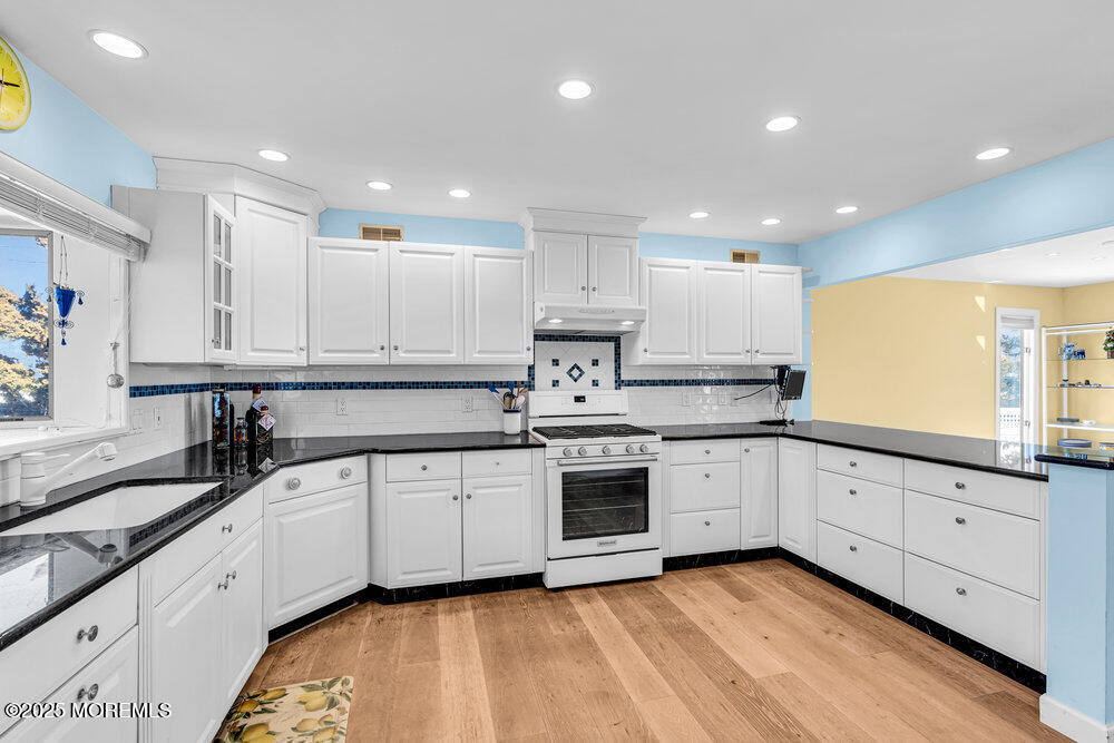 11 Bay Point Drive, Toms River, New Jersey image 33