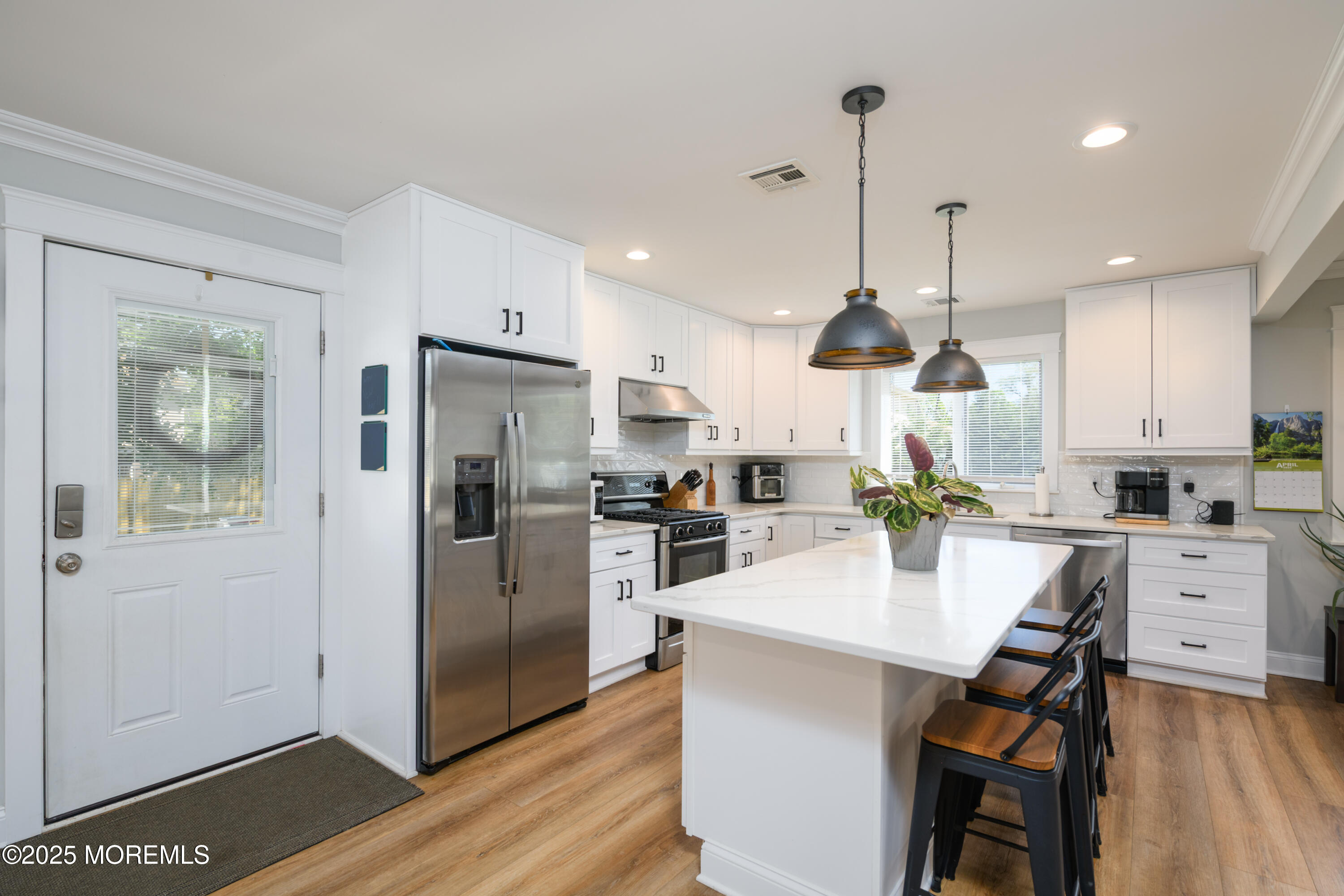 547 Greene Avenue, Belford, New Jersey image 10
