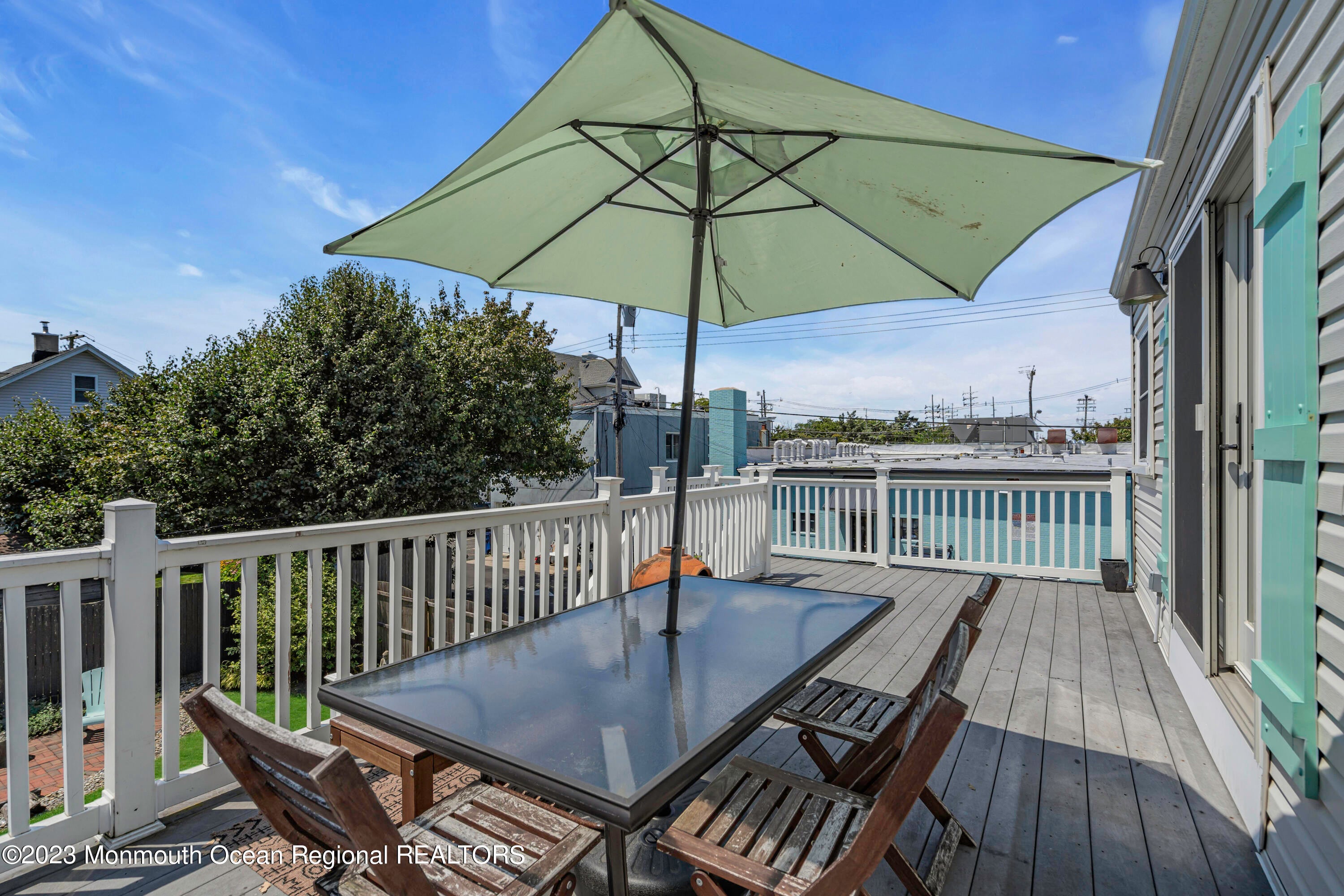 611 Park Place Avenue 2
