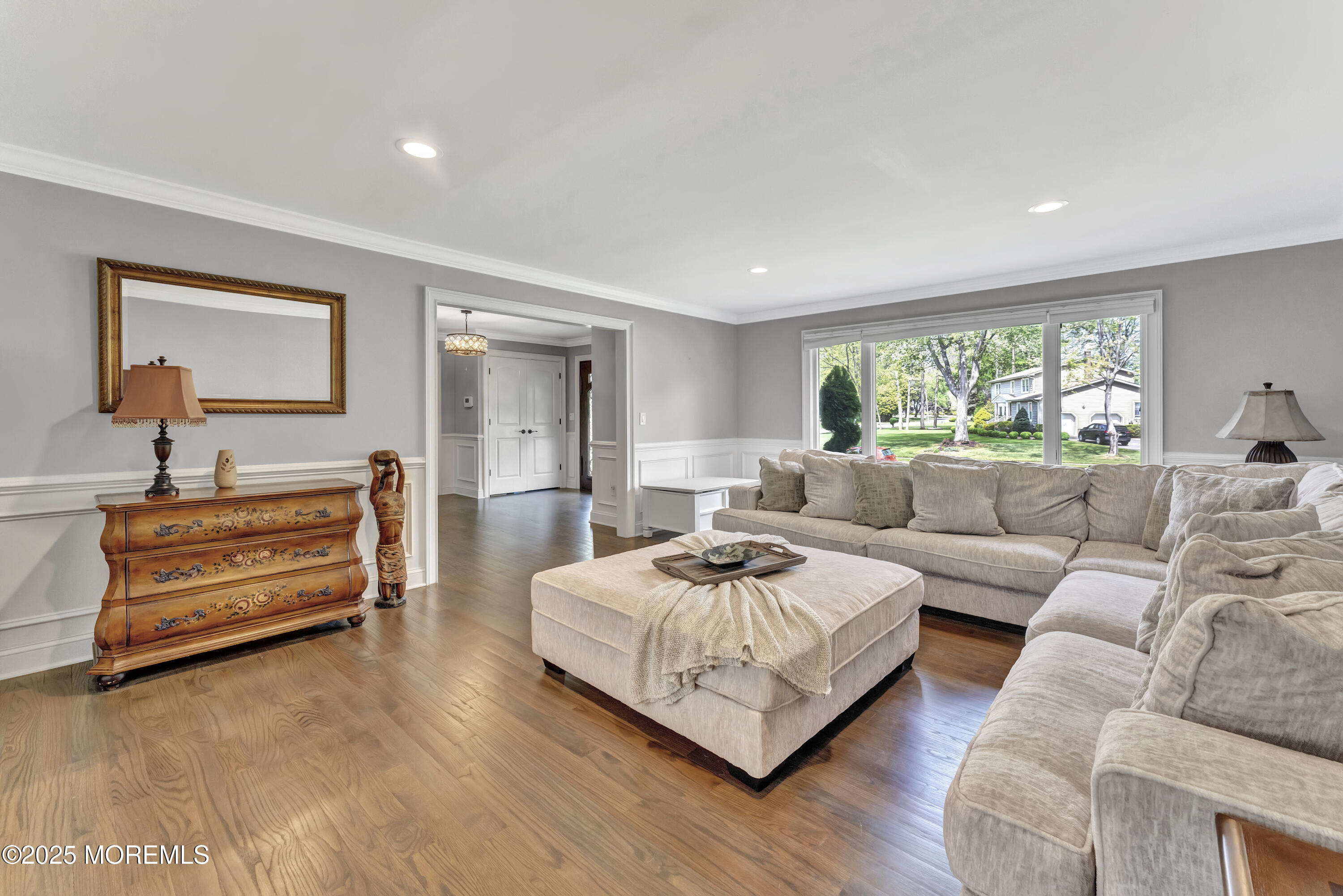 25 Briar Hill Drive, Manalapan, New Jersey image 12