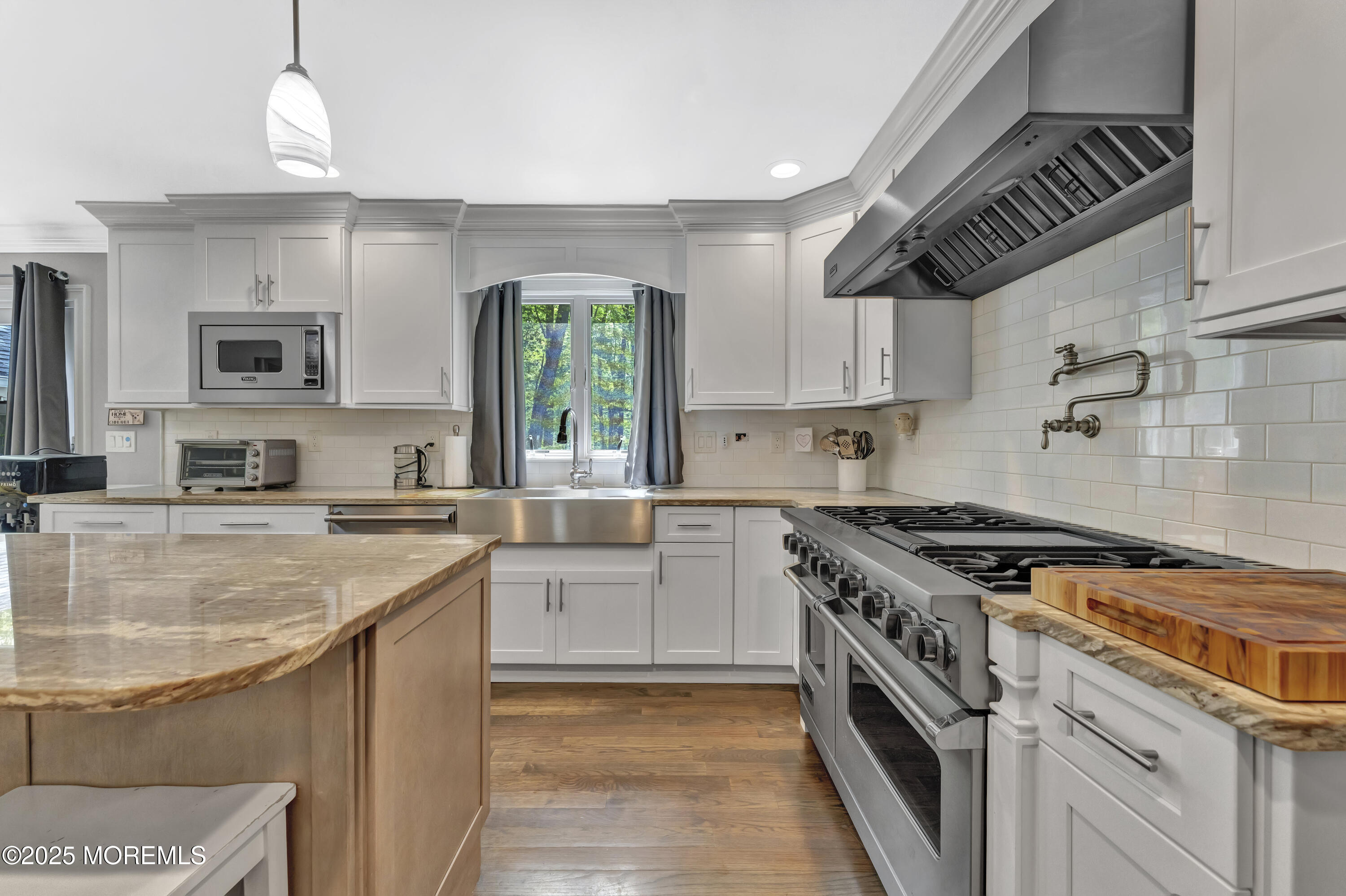 25 Briar Hill Drive, Manalapan, New Jersey image 7