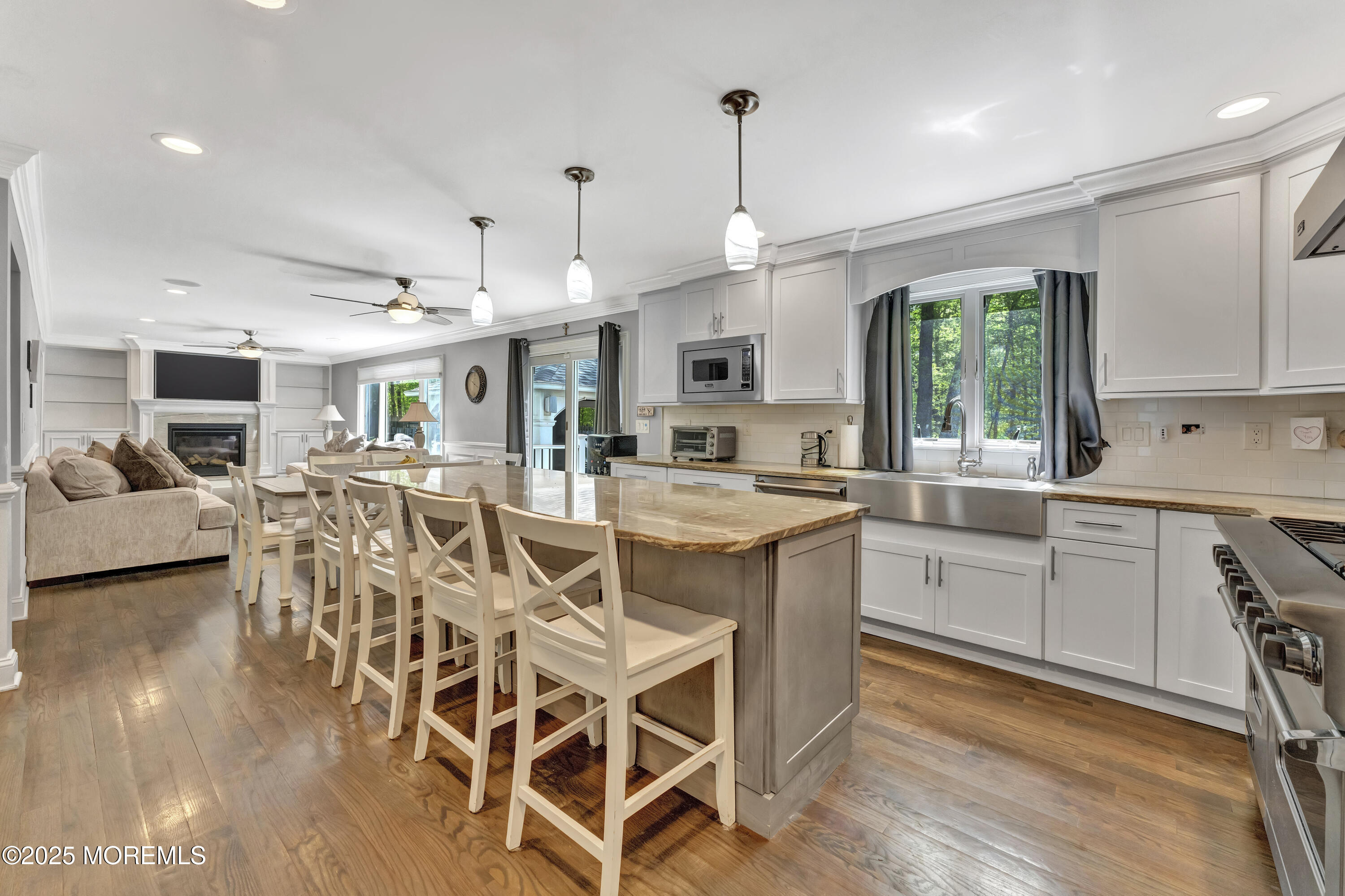25 Briar Hill Drive, Manalapan, New Jersey image 11