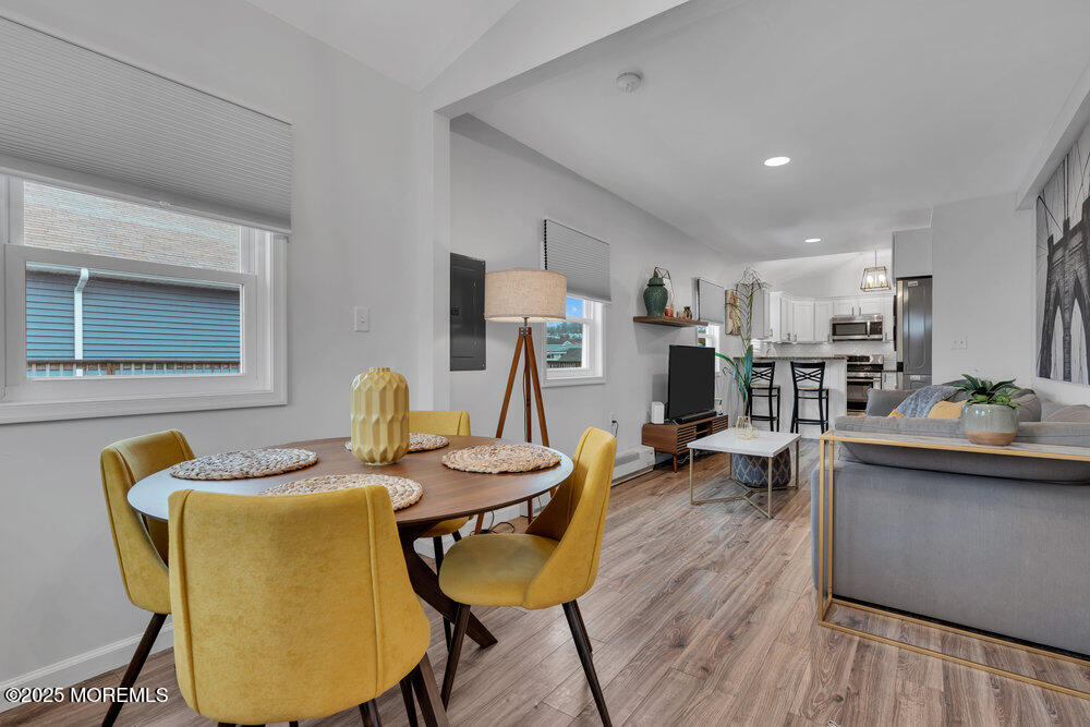 16 Barberie Avenue