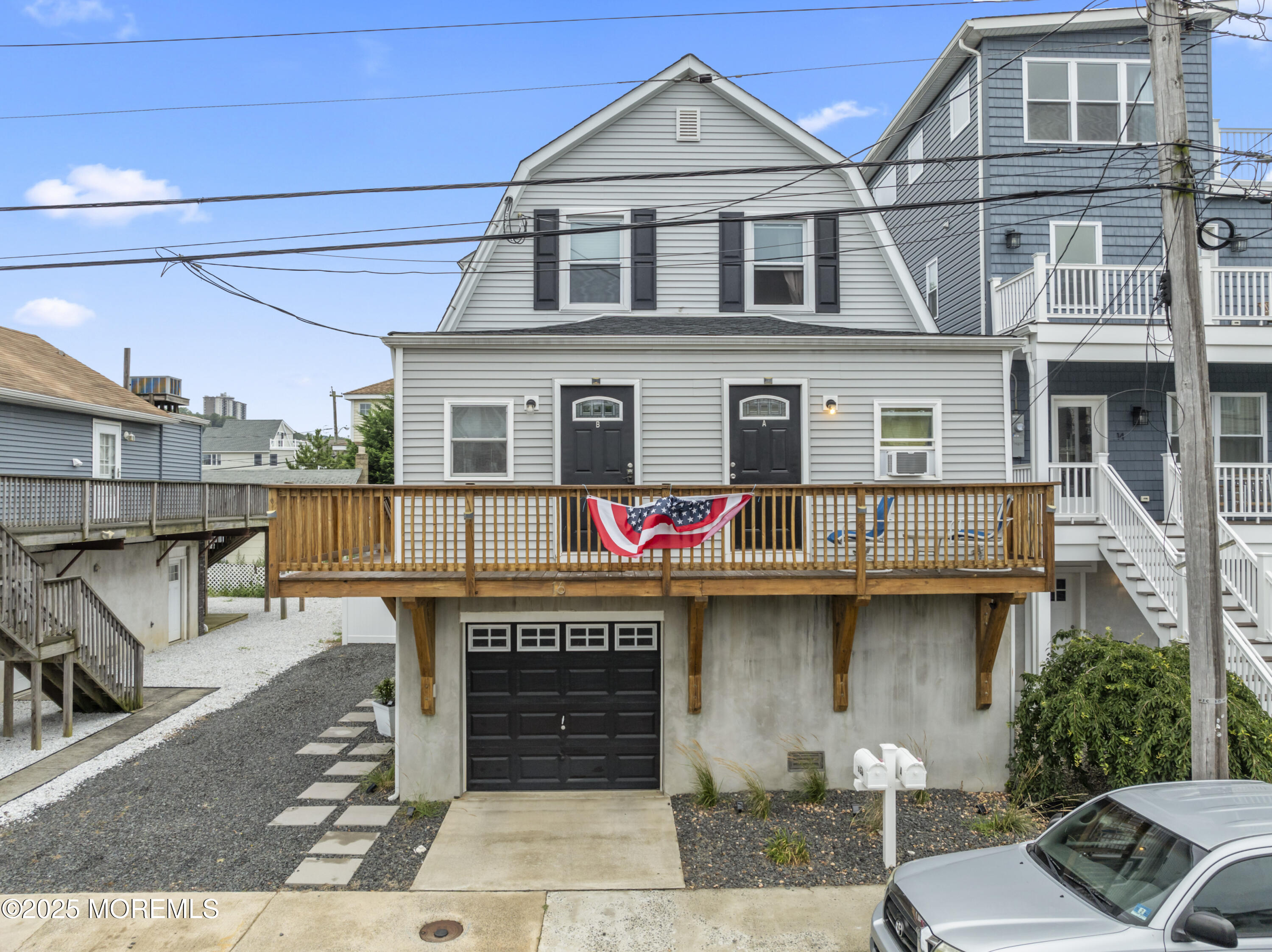 16 Barberie Avenue