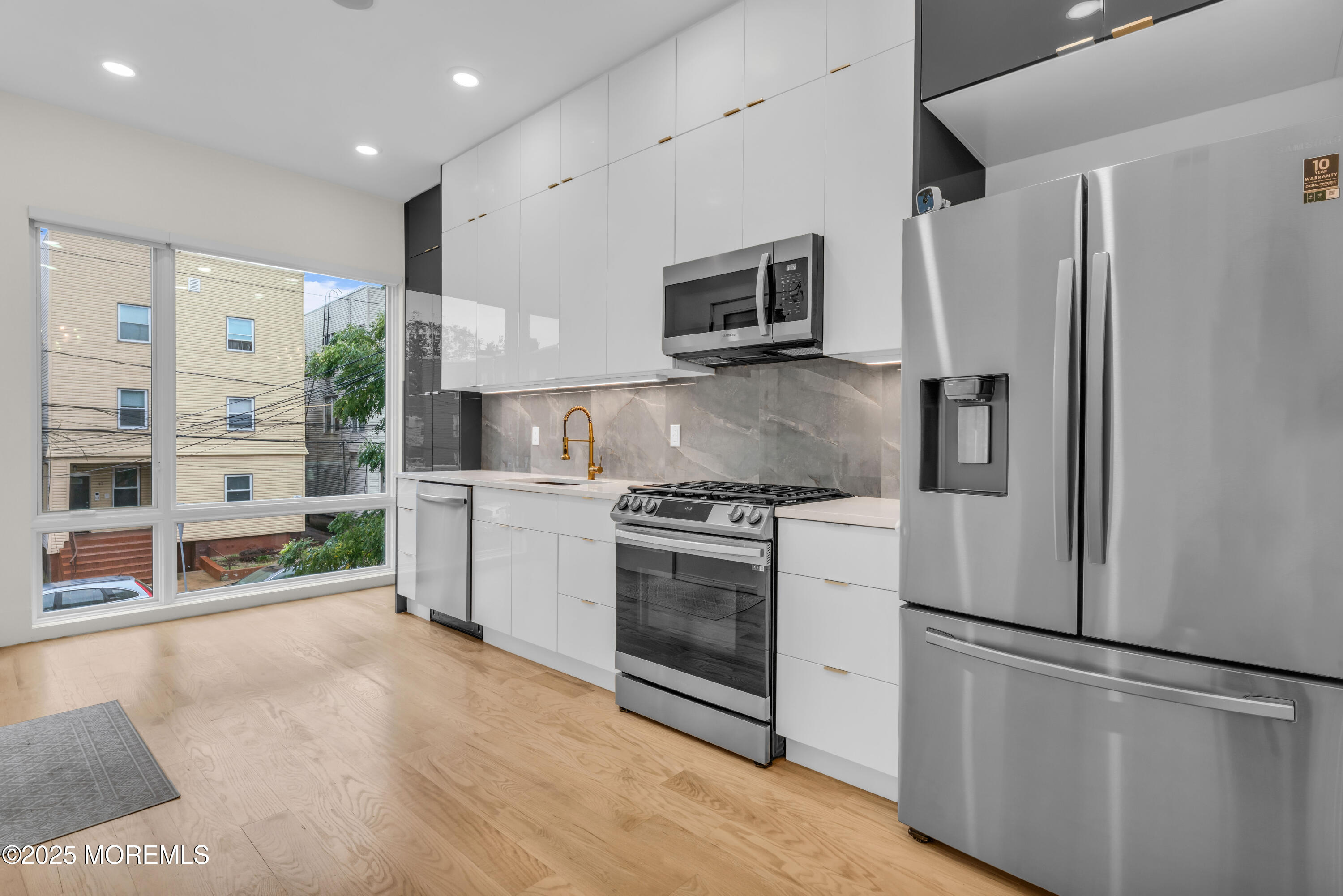 20 Van Nostrand Avenue 1