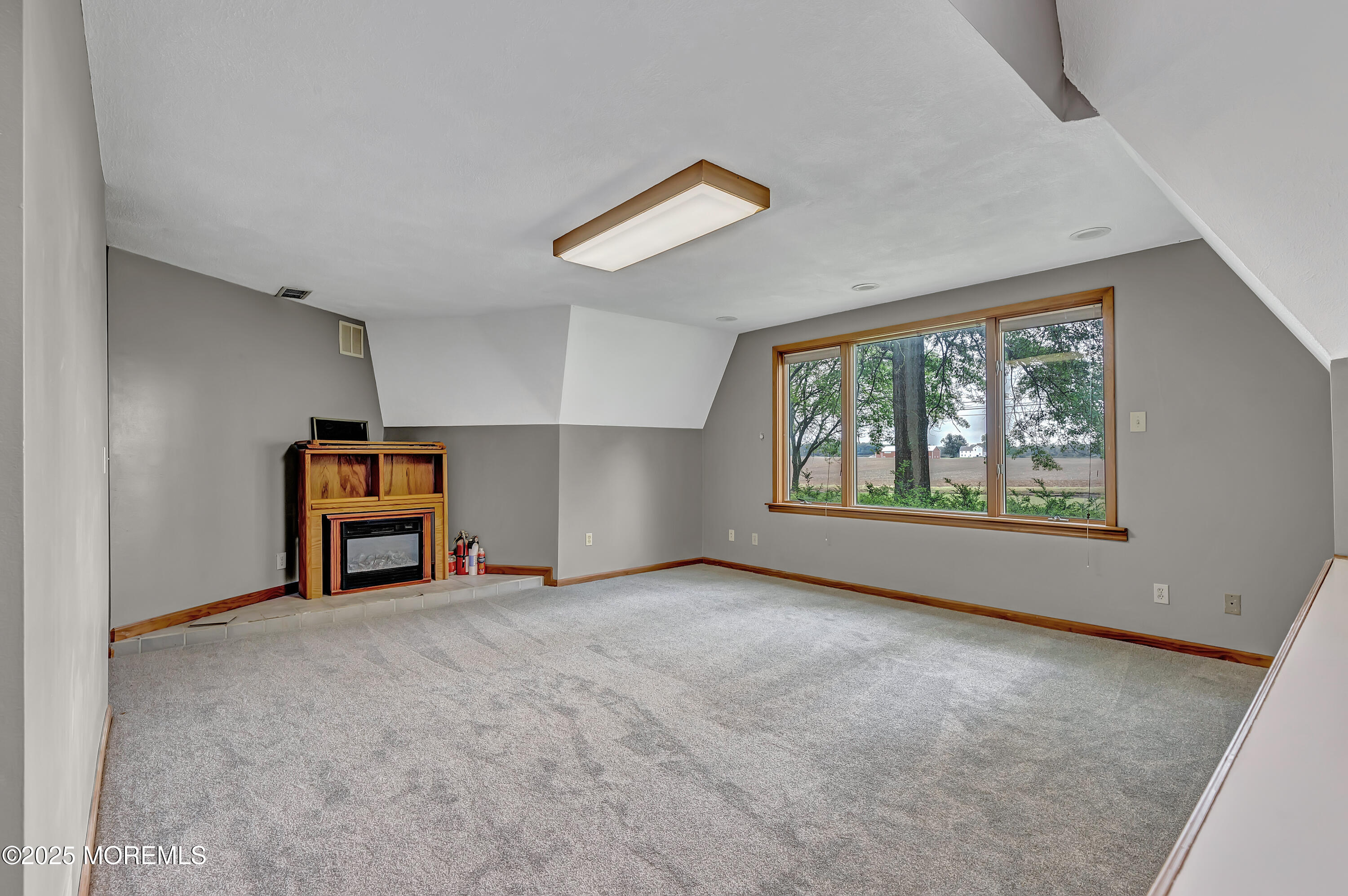 865 Windsor Perrineville Road, East Windsor, New Jersey image 12