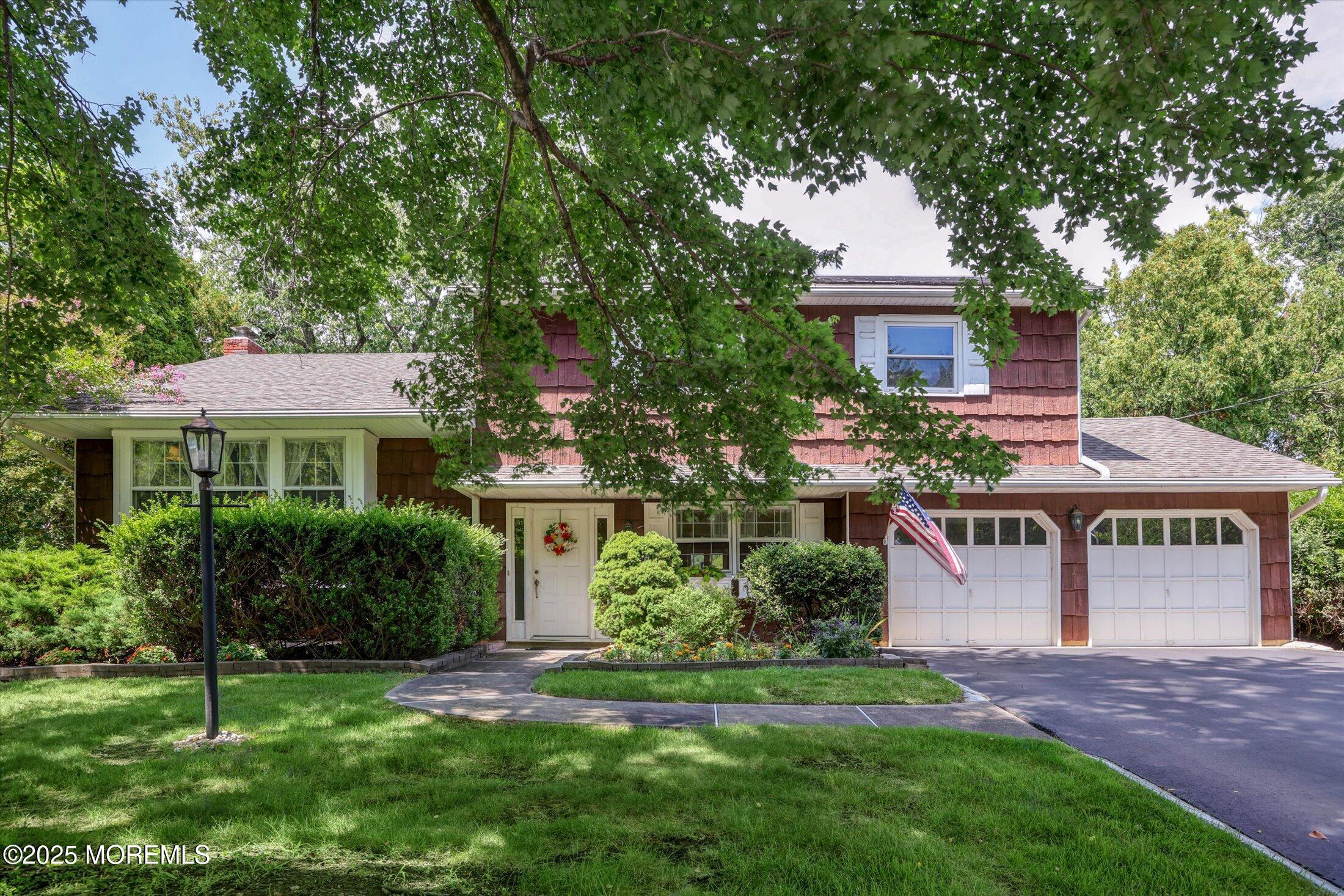 14 Canadian Woods Road
