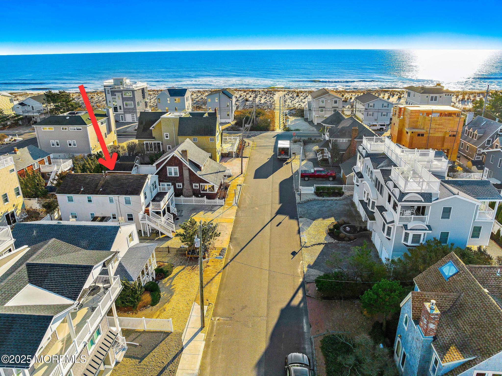 25 E 49th Street