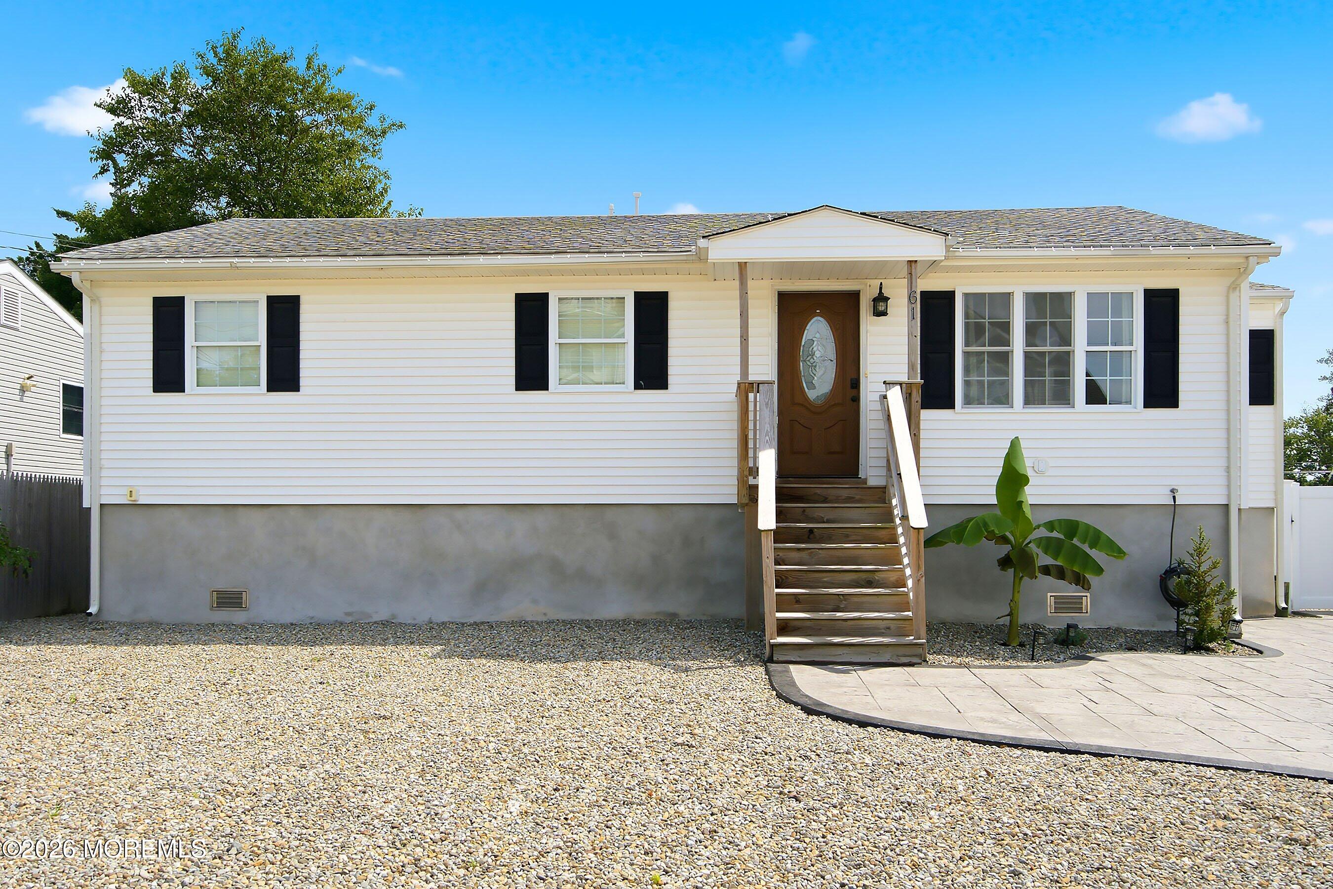 61 Sea Breeze Road