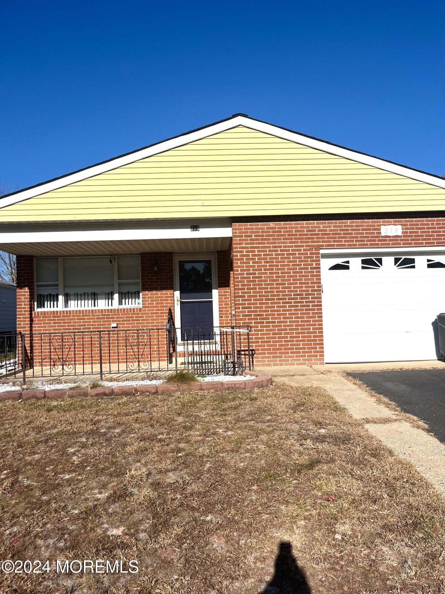 219 Torrey Pines Drive, Toms River, New Jersey image 1