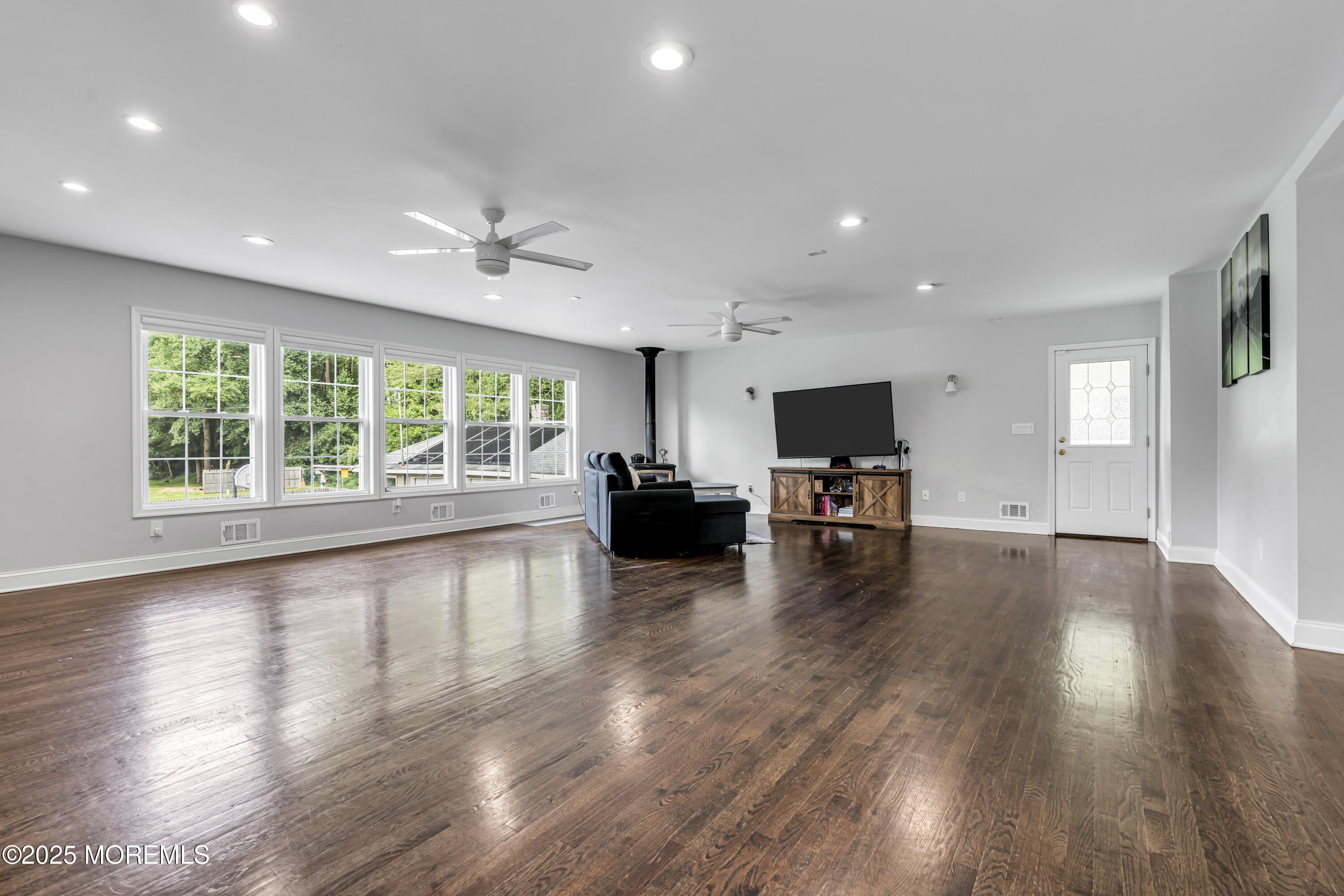 123 Freehold Road