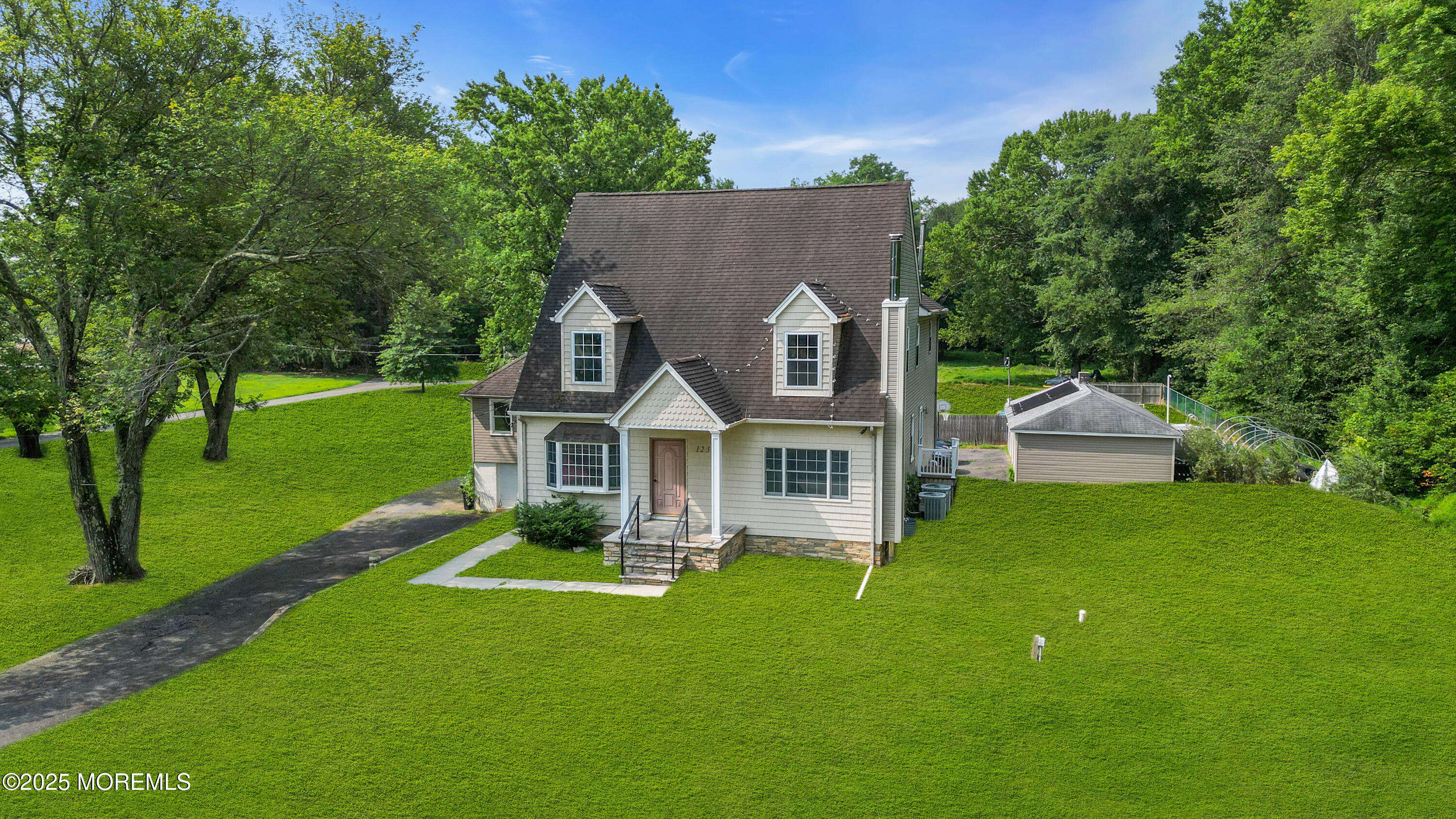 123 Freehold Road