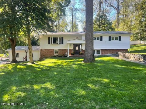 Homes For Sale - 3 Deridder Court<br/> Middletown, NJ 07748