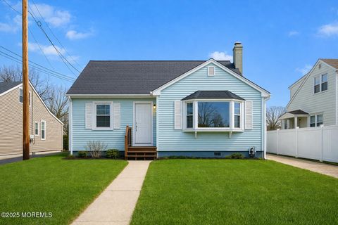 142 Monmouth Road Oakhurst NJ 07755