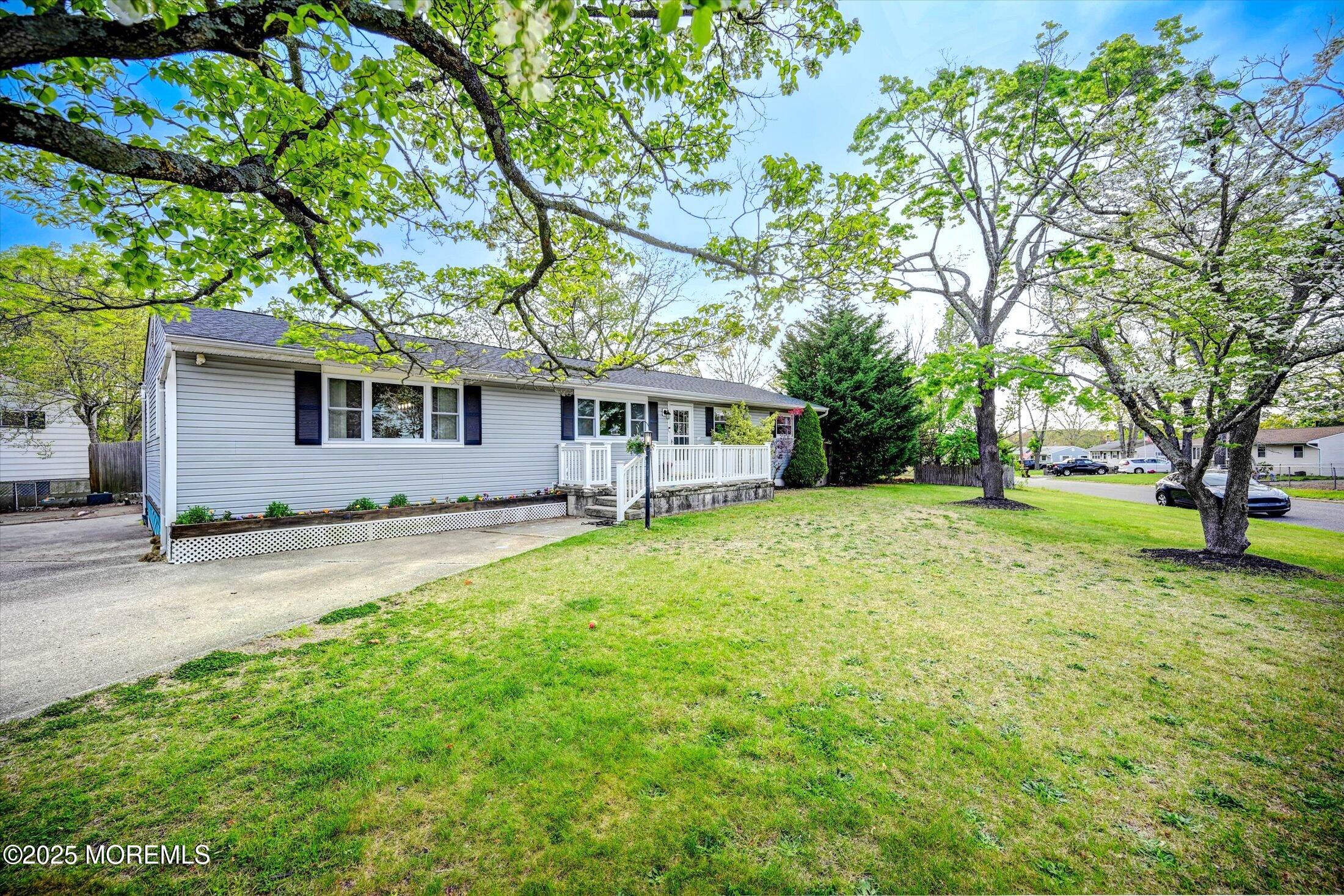 20 Sylvan Lake Boulevard, Bayville, New Jersey image 2