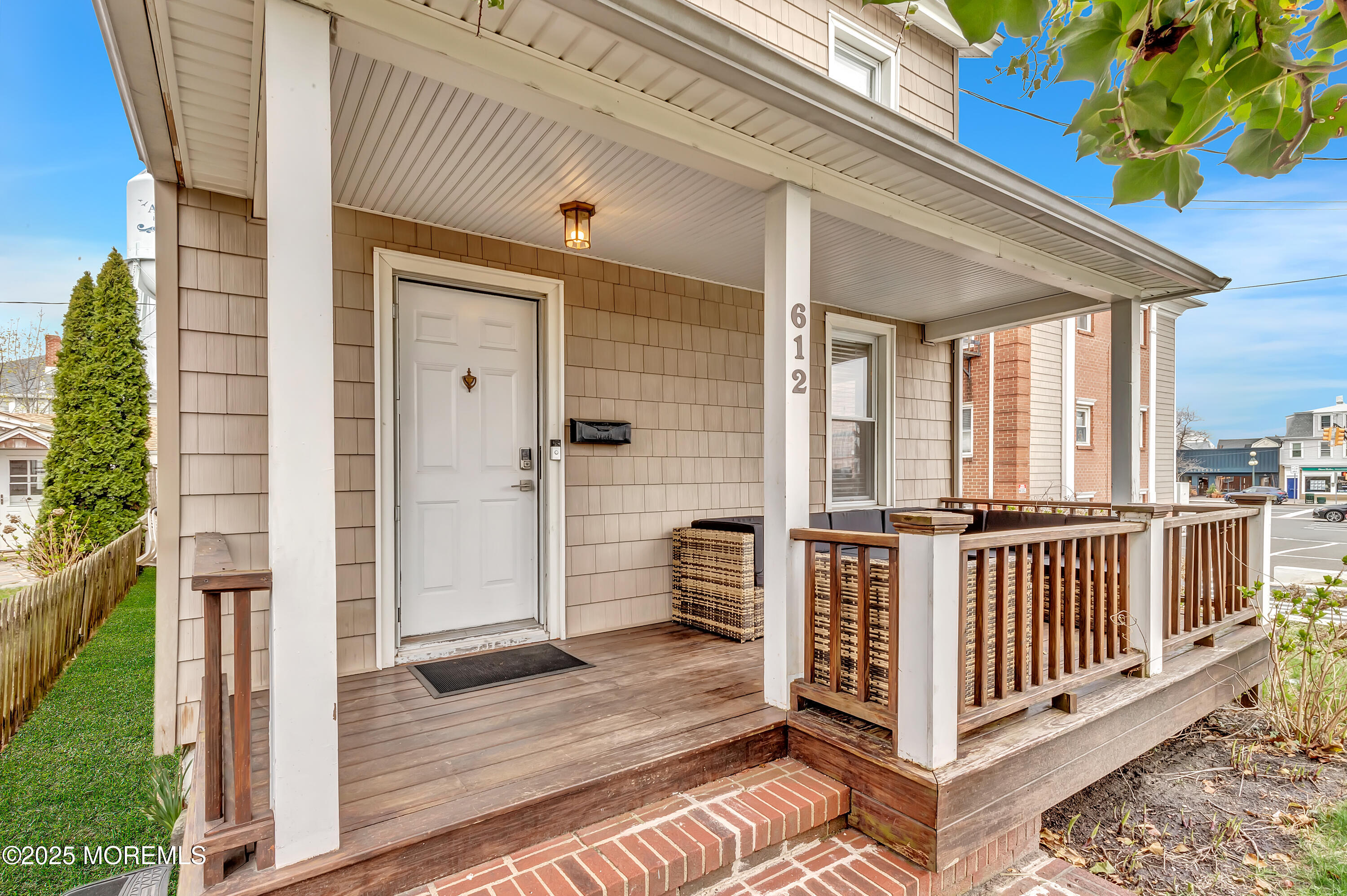 612 Sylvania Avenue