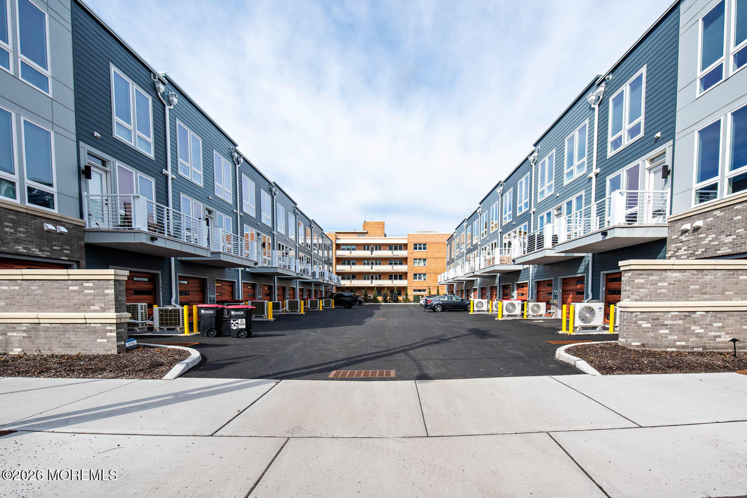 1403 NE Kingsley Street 209