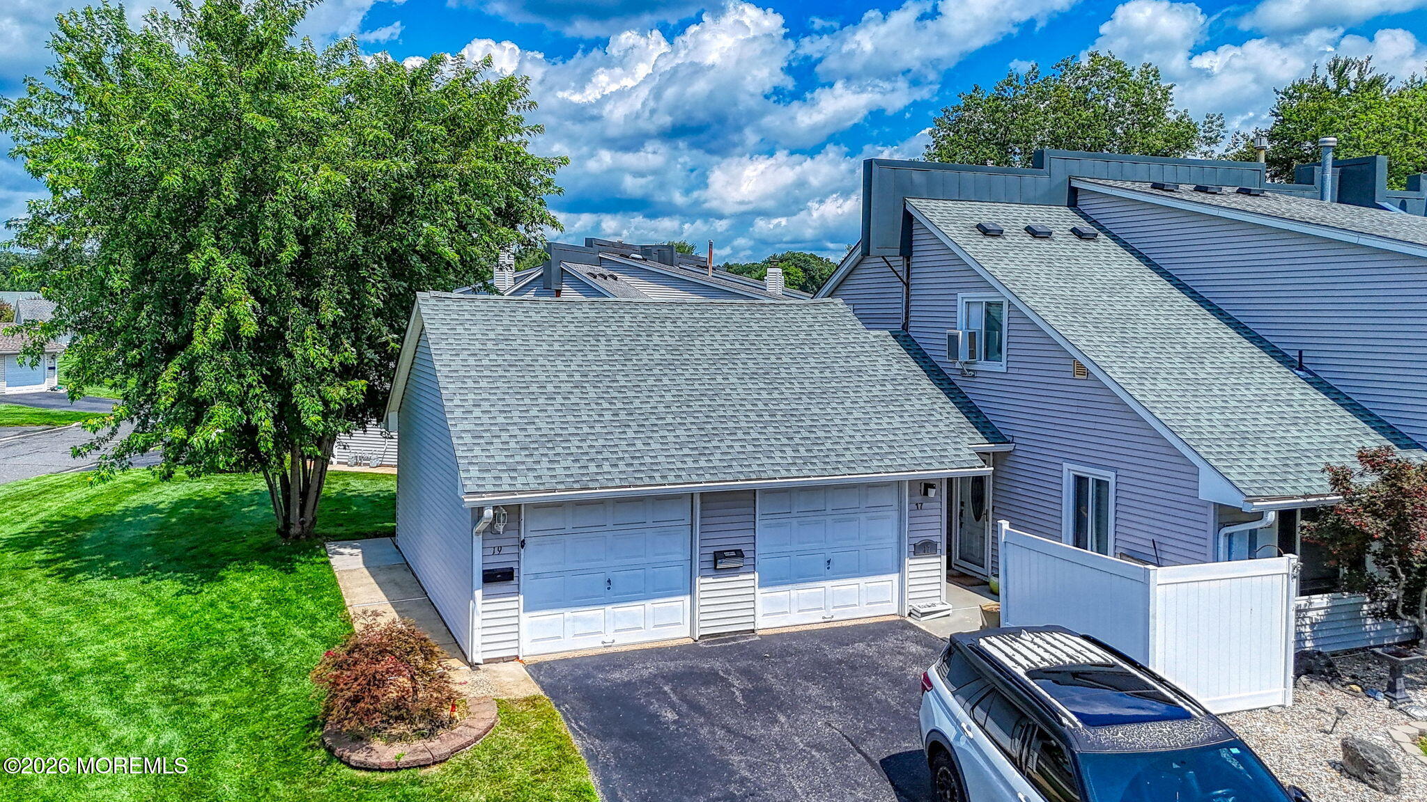 19 Arlene Court 4102