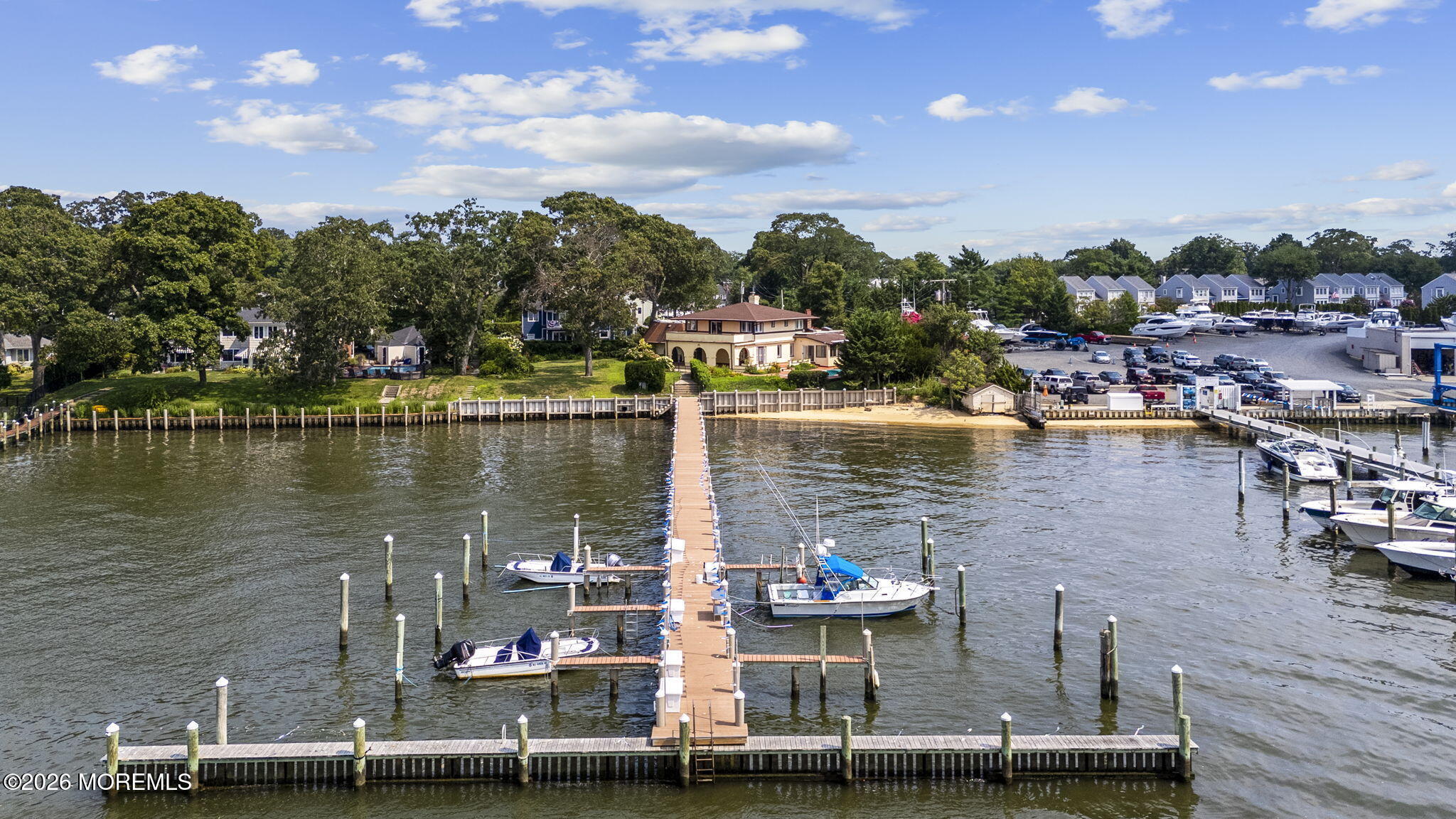 909 River Oaks Lane