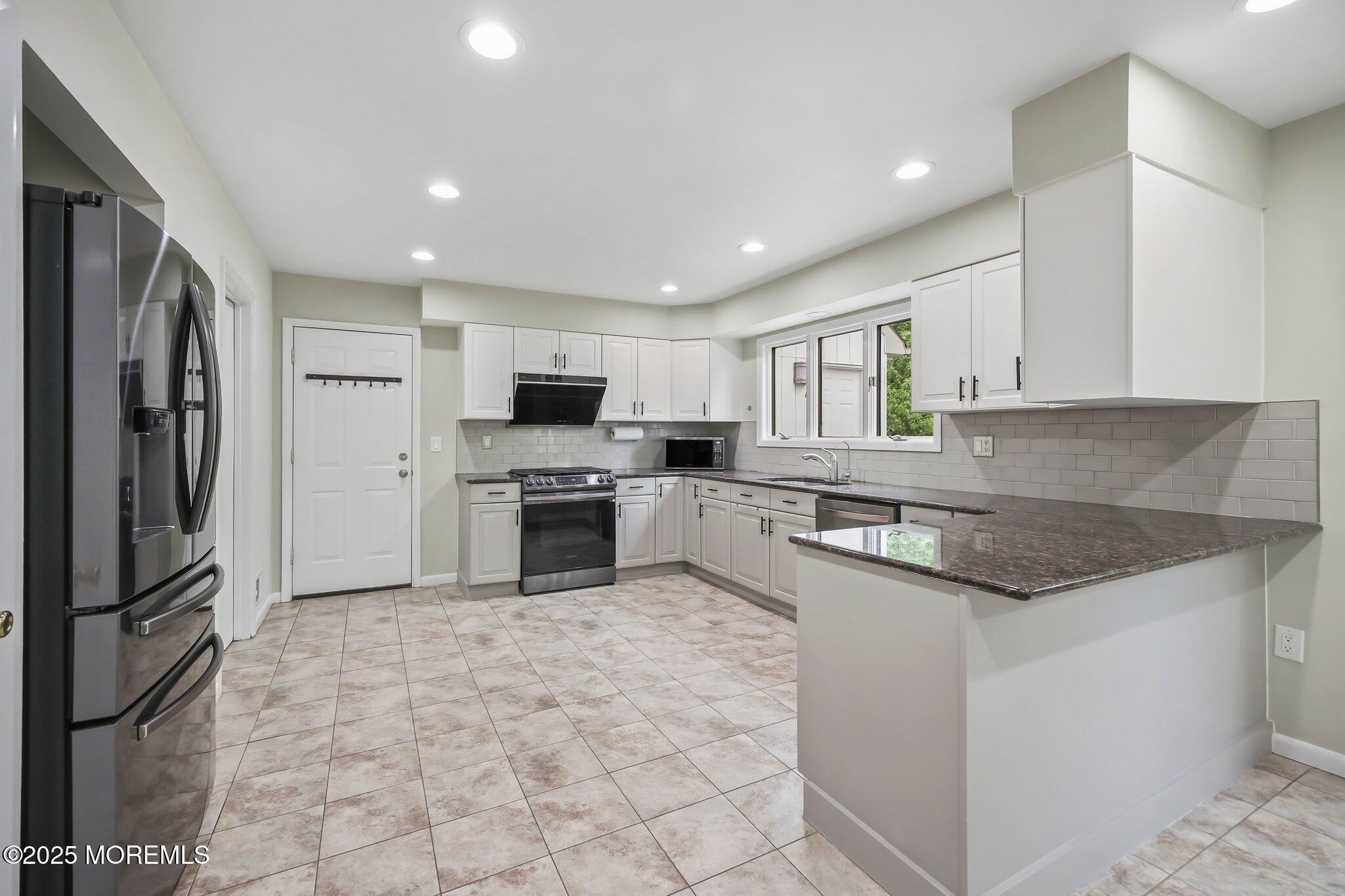 164 Lemon Road, Farmingdale, New Jersey image 9