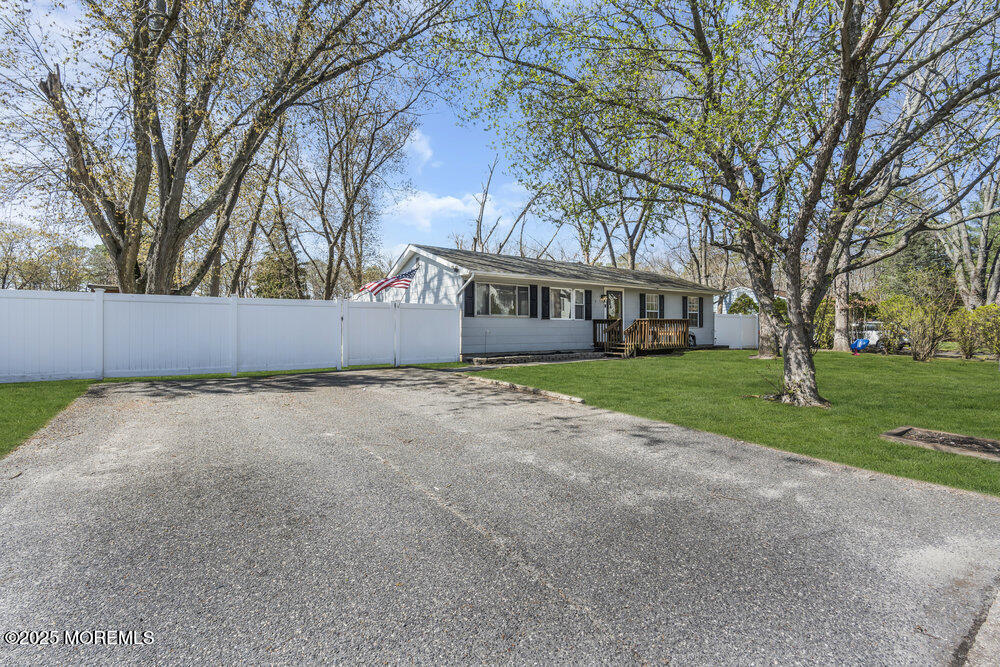 5 Castle Avenue, Jackson, New Jersey image 43