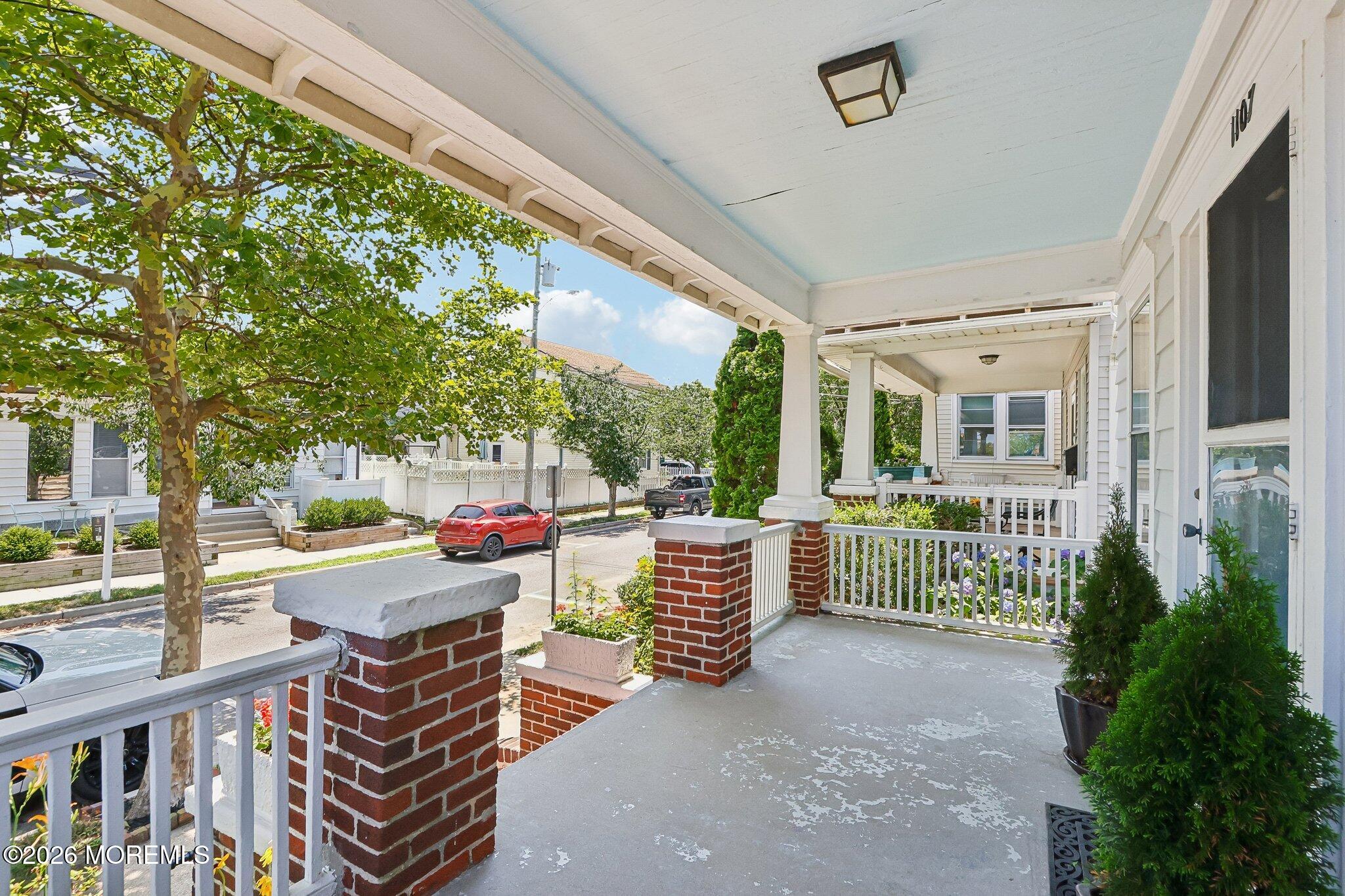 1107 Heck Street