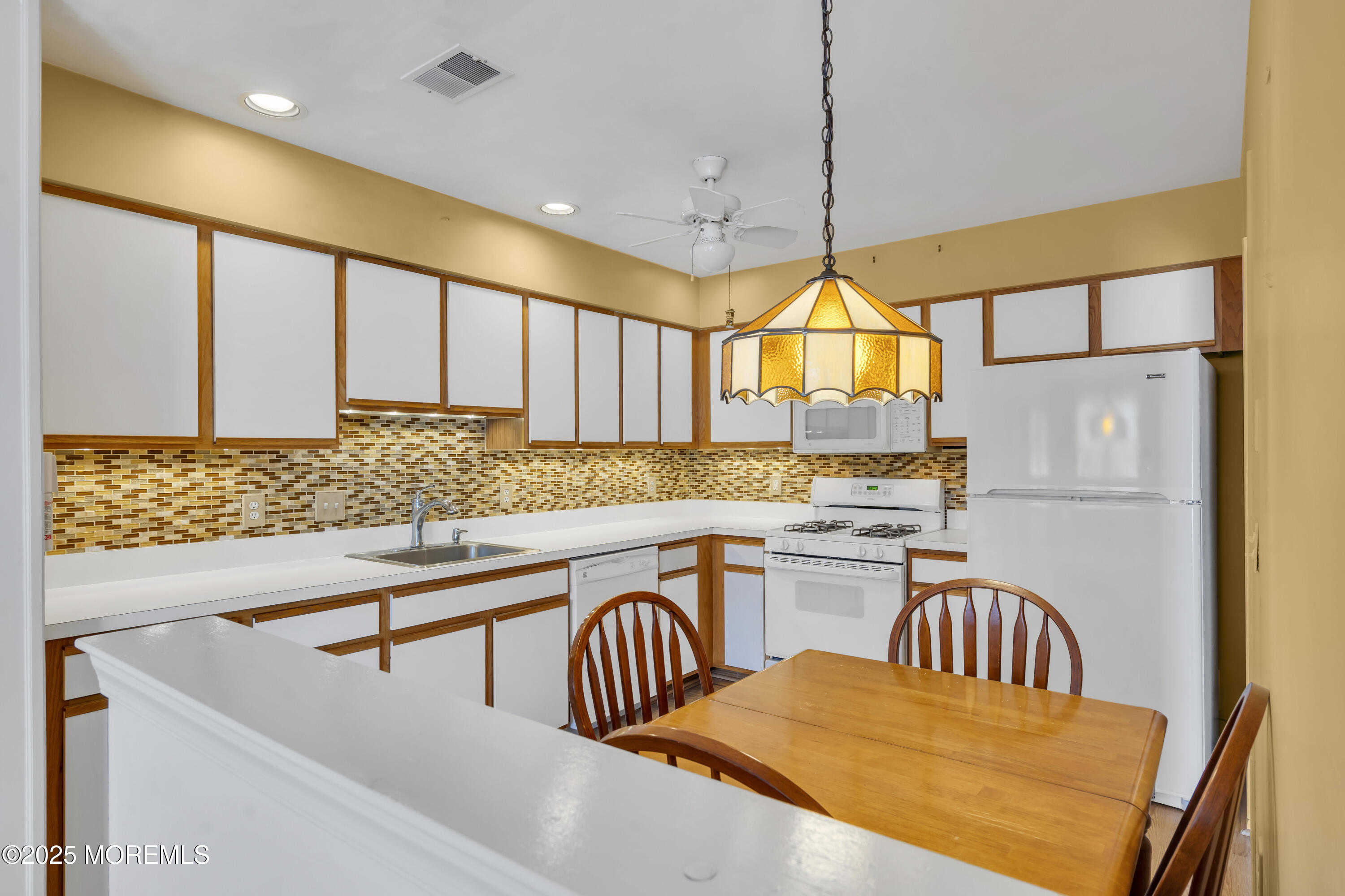 408 Deuce Drive, Wall, New Jersey image 25