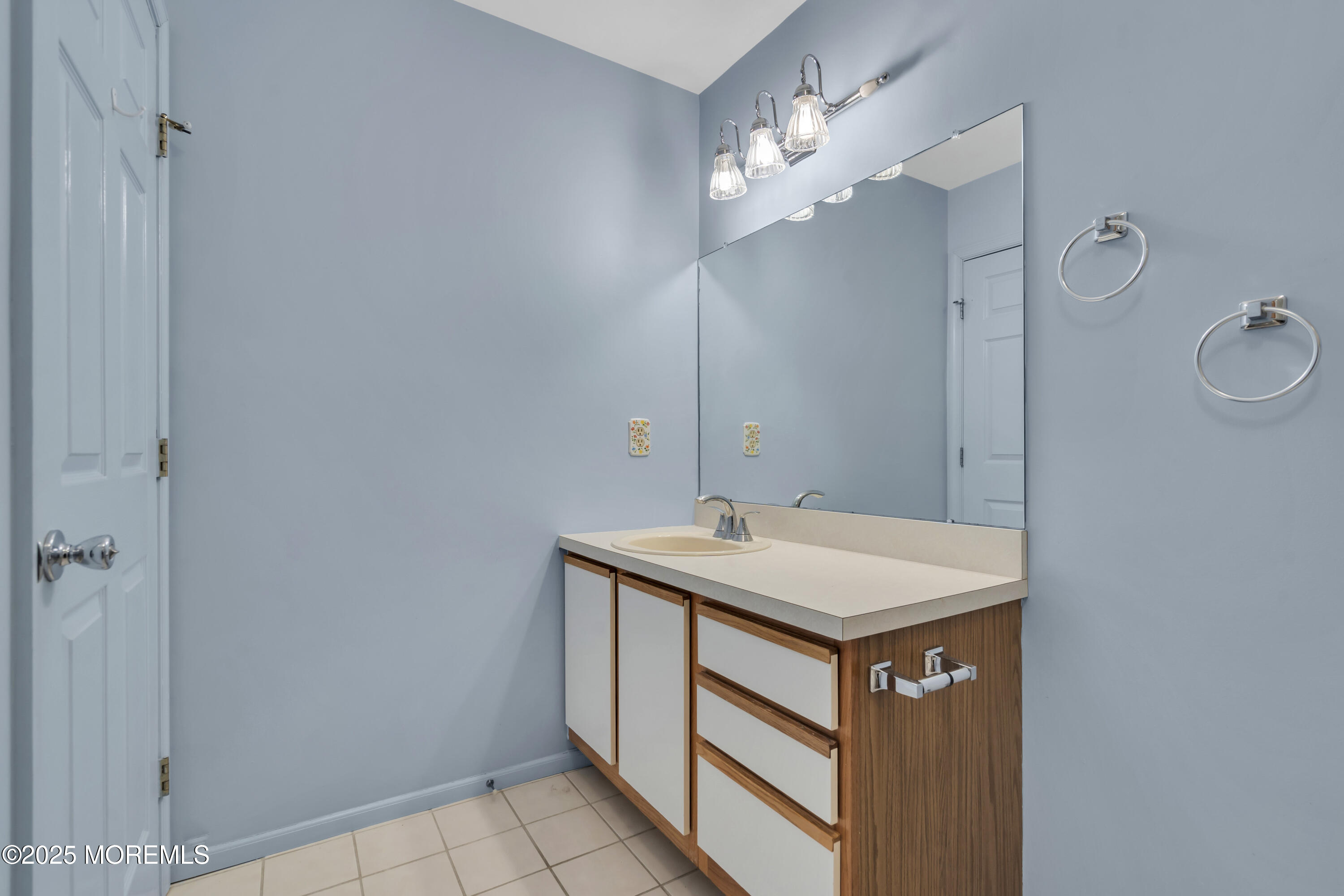 408 Deuce Drive, Wall, New Jersey image 34