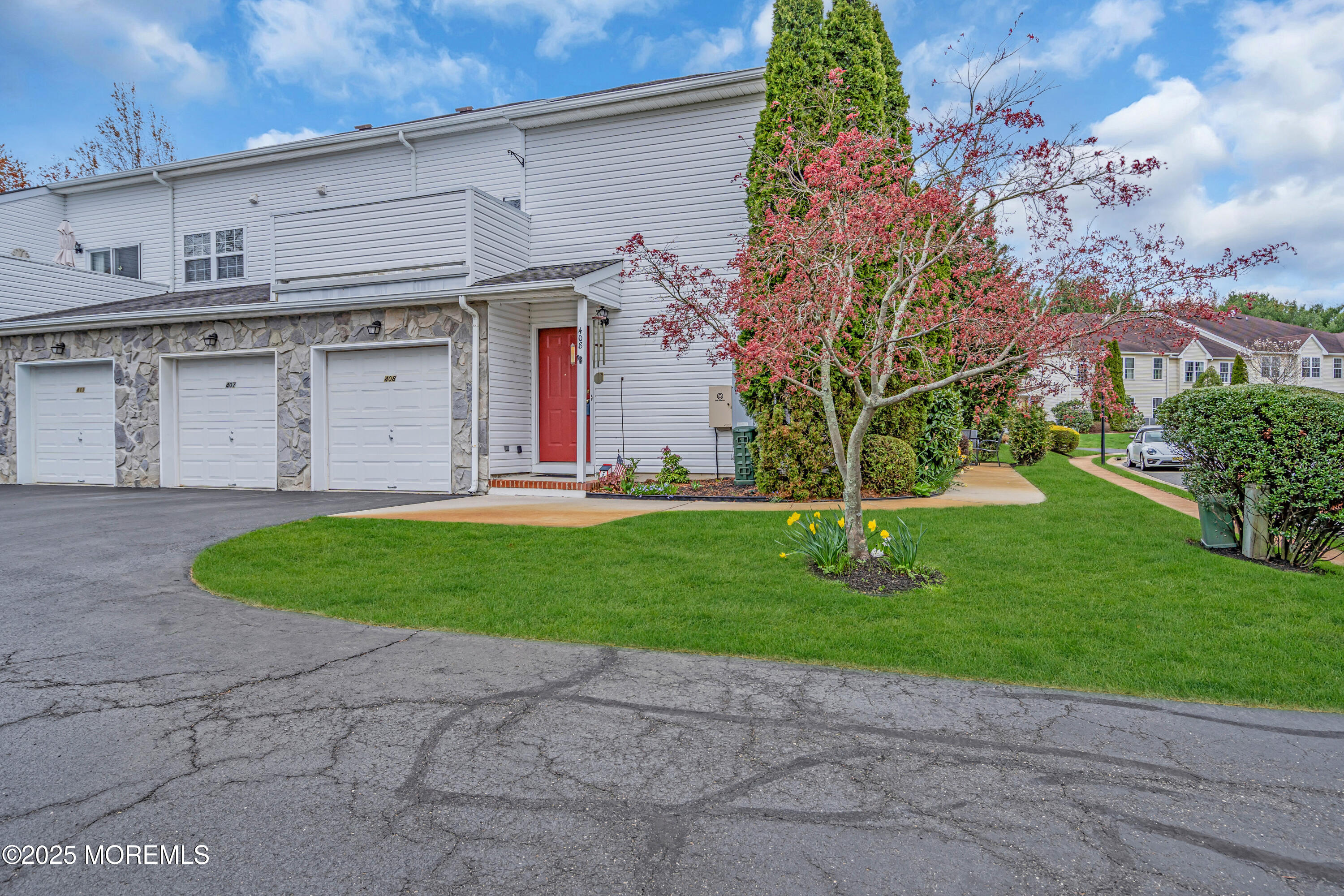 408 Deuce Drive, Wall, New Jersey image 2