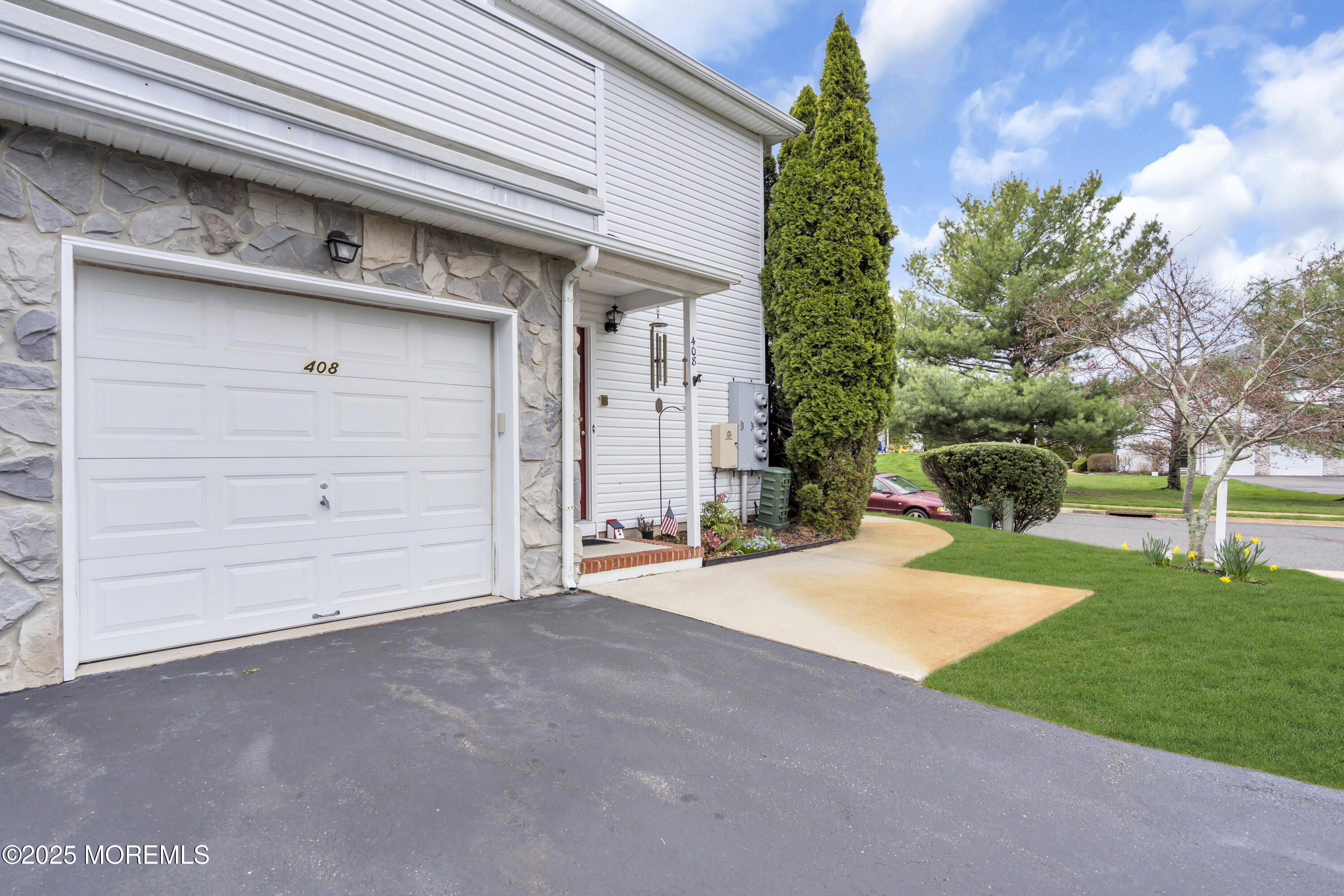 408 Deuce Drive, Wall, New Jersey image 3