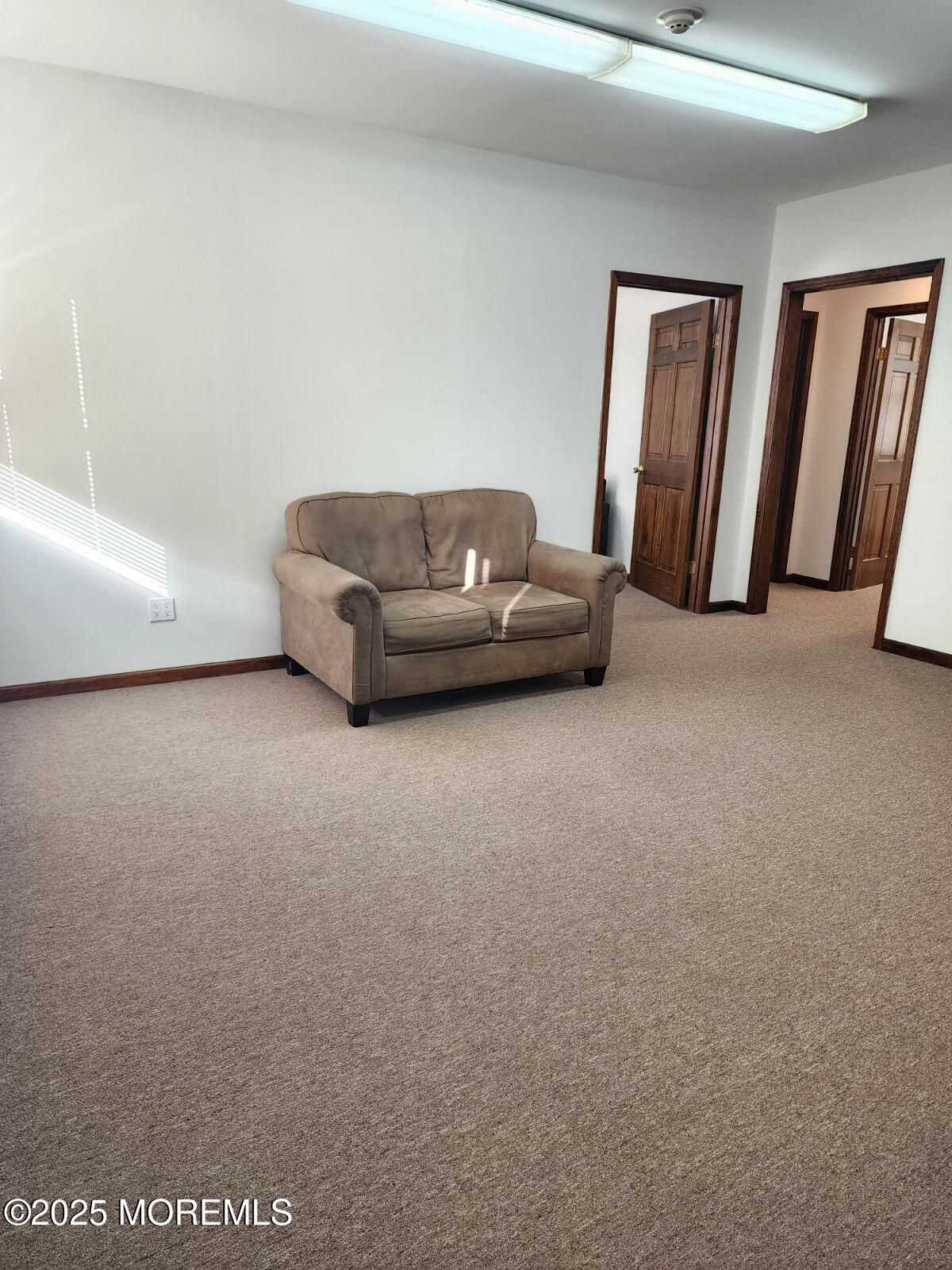 208 Maple Avenue Suite 4