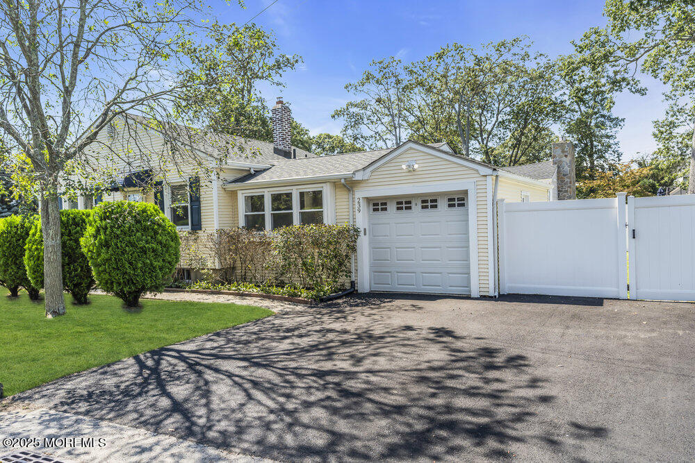 239 Jaehnel Parkway
